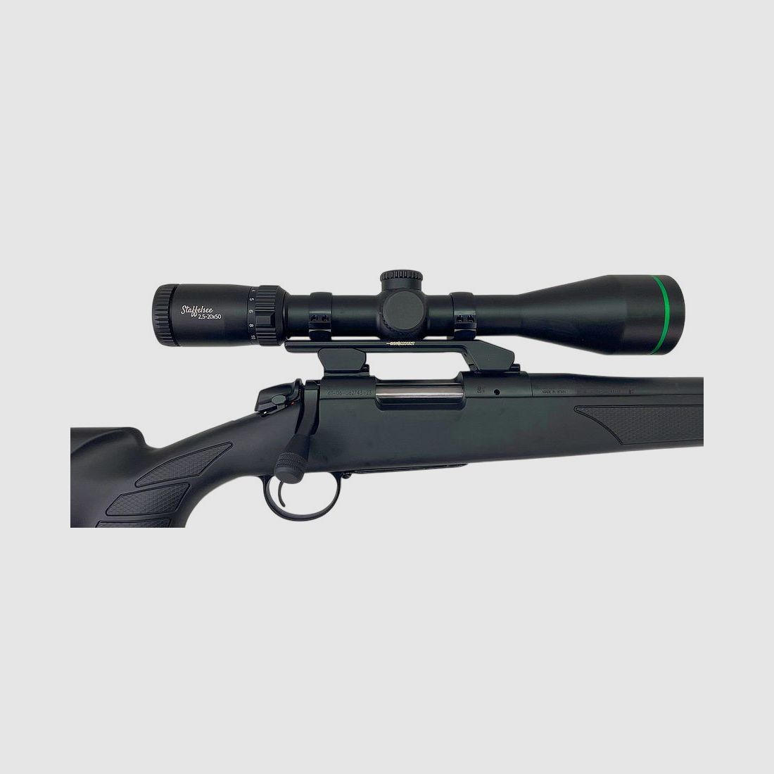 Like-new complete package – Bergara B14 Varmint .223 REM with silencer & scope