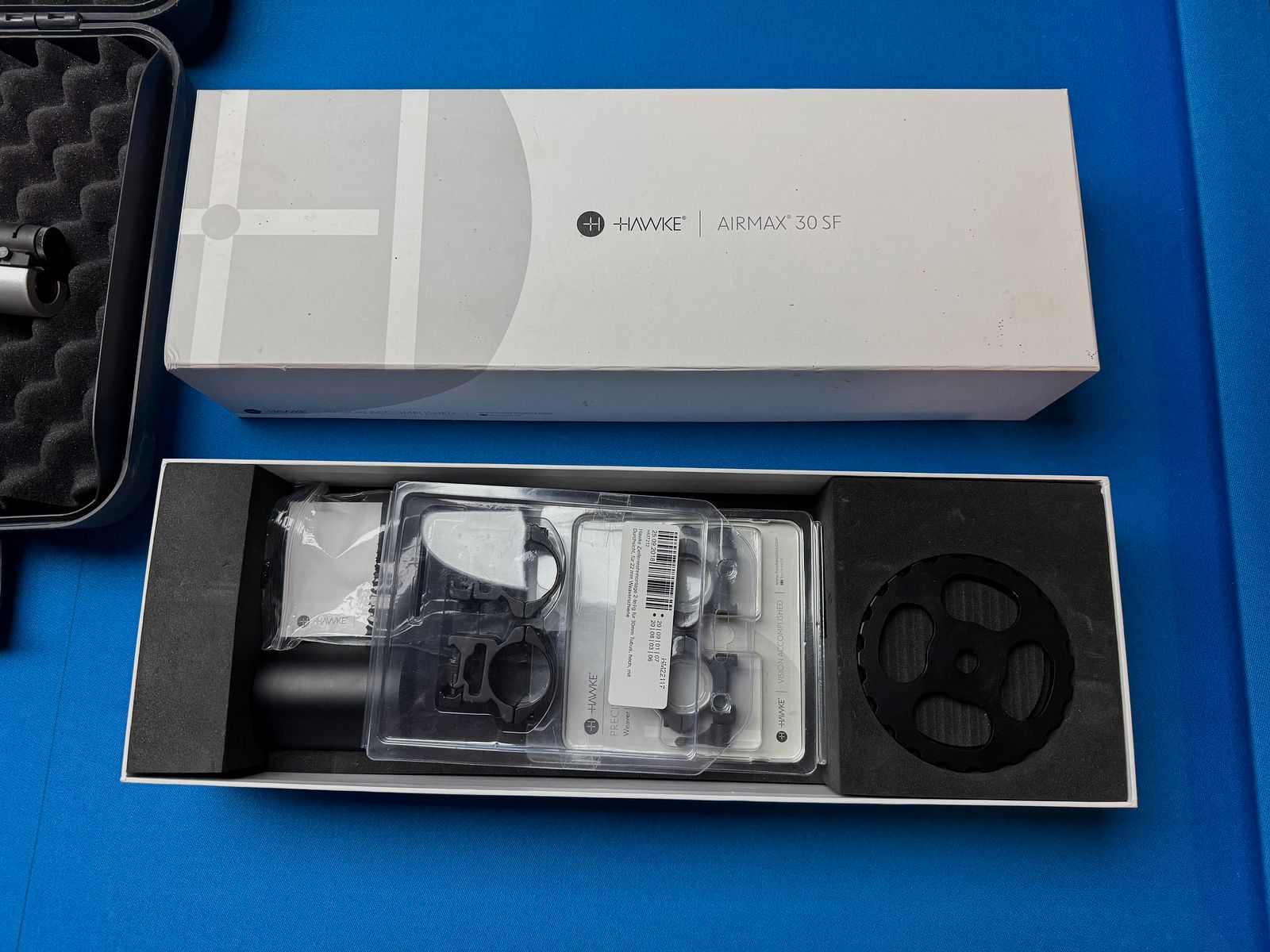 Feinwerkbau FWB 600 Field Target + Hawke Airmax 30 SF 8-32x50 AMX IR + FX Airguns Koffer