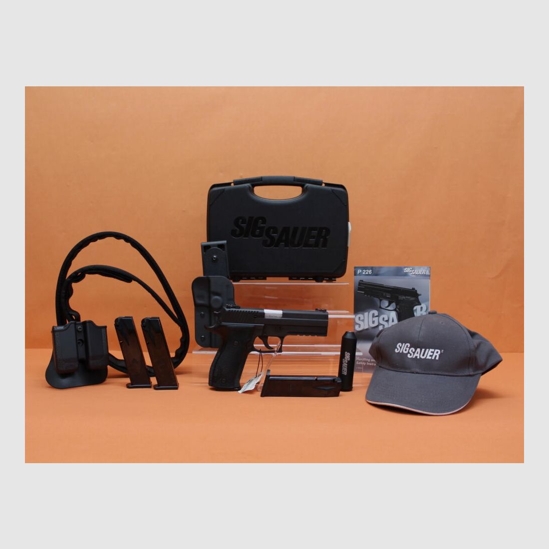 SIG Sauer Ha.Pistool 9mmLuger SIG Sauer P226LDC II 112mm loop, Zwart, incl. Range Pakket! (9mmPara/9x19)