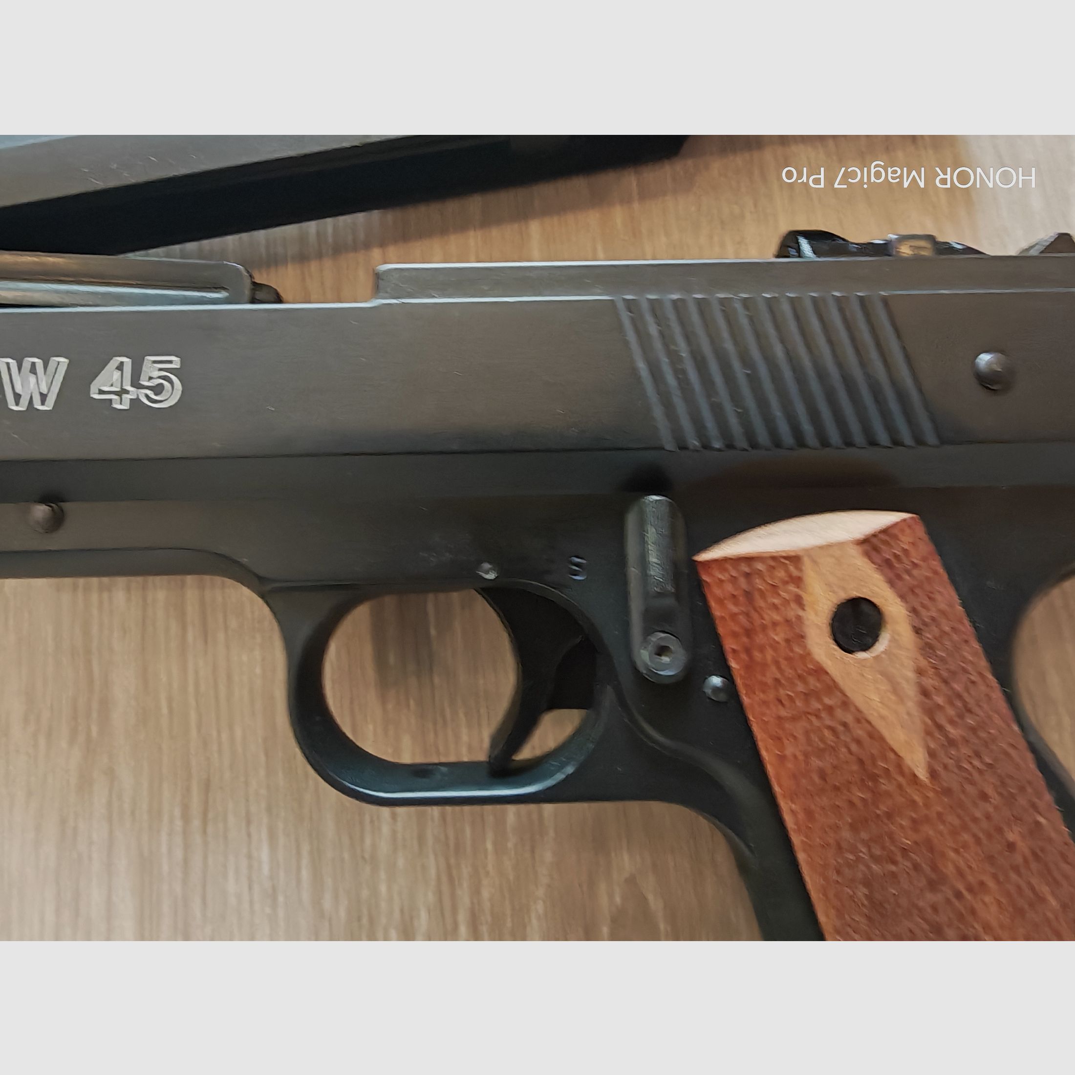 Weihrauch HW 45 pistolet à air comprimé 5,5 mm Diabolo comme neuf