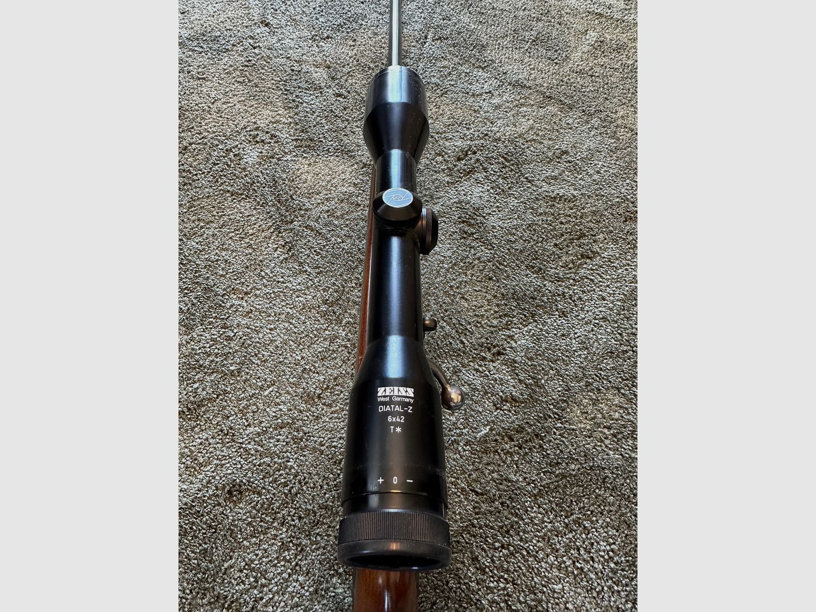 Anschütz Repetierer Kaliber .22 WMR – mit Zeiss Digital-Z 6x42 – Stecher 
