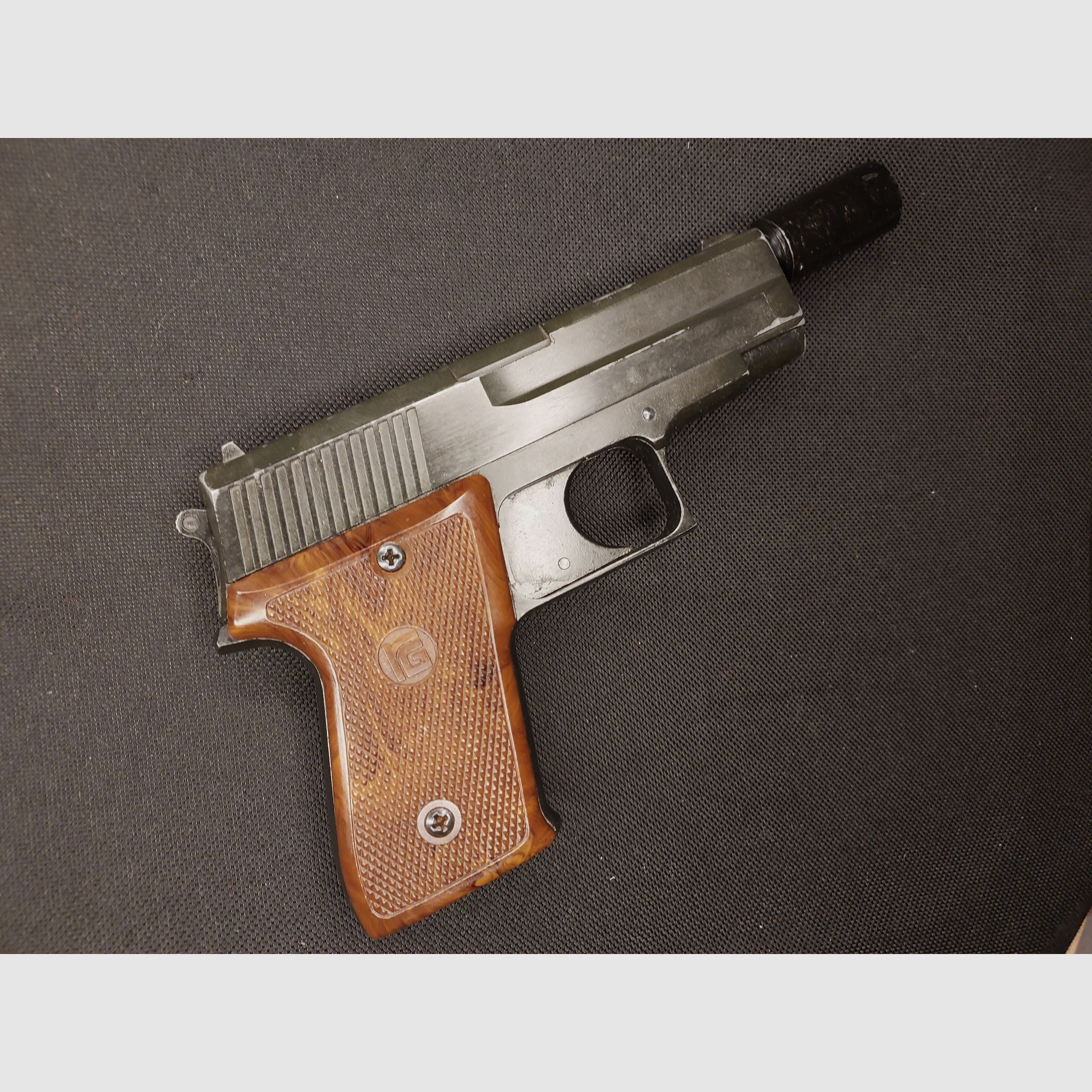 Röhm RG300 (RG 300) Schreckschuss Pistole Kal. 6mm Flobert (PTB 327)