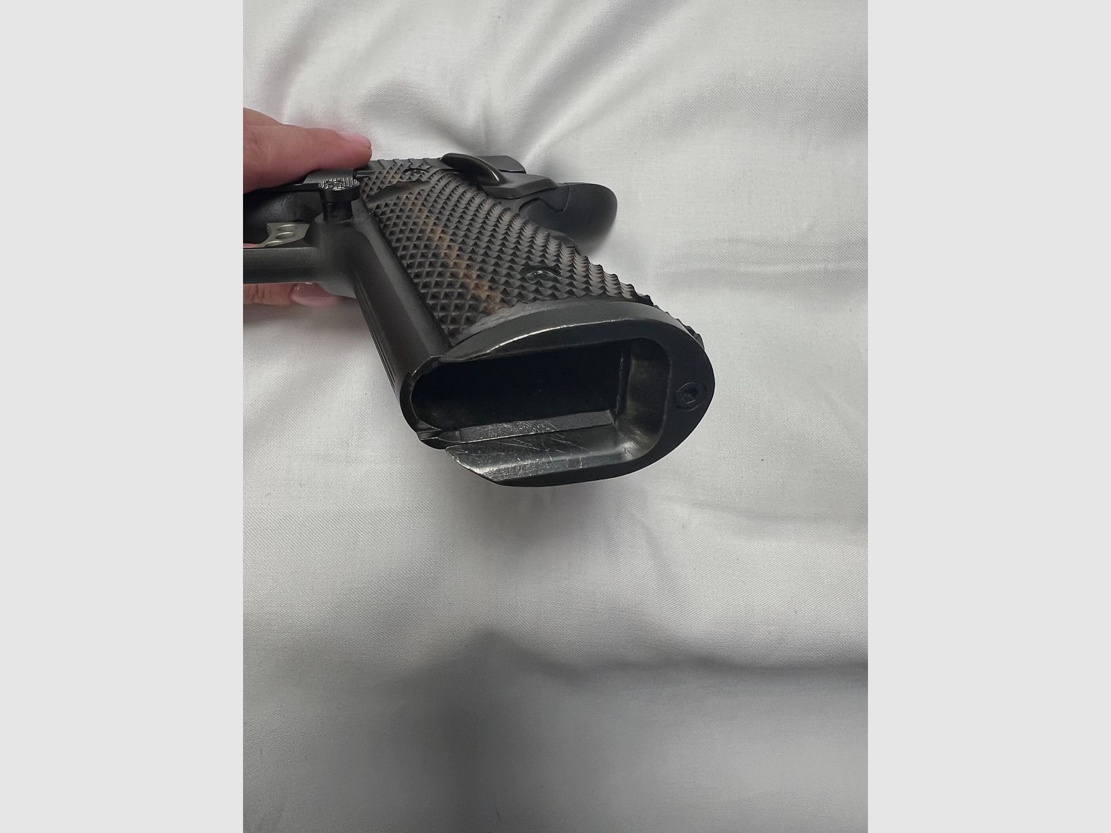Remington 1911 R1 9 mm Luger – pistolet kat. B, oryginalne opakowanie – broń dziedziczona Vorarlberg, zdjęcie 5 z 6