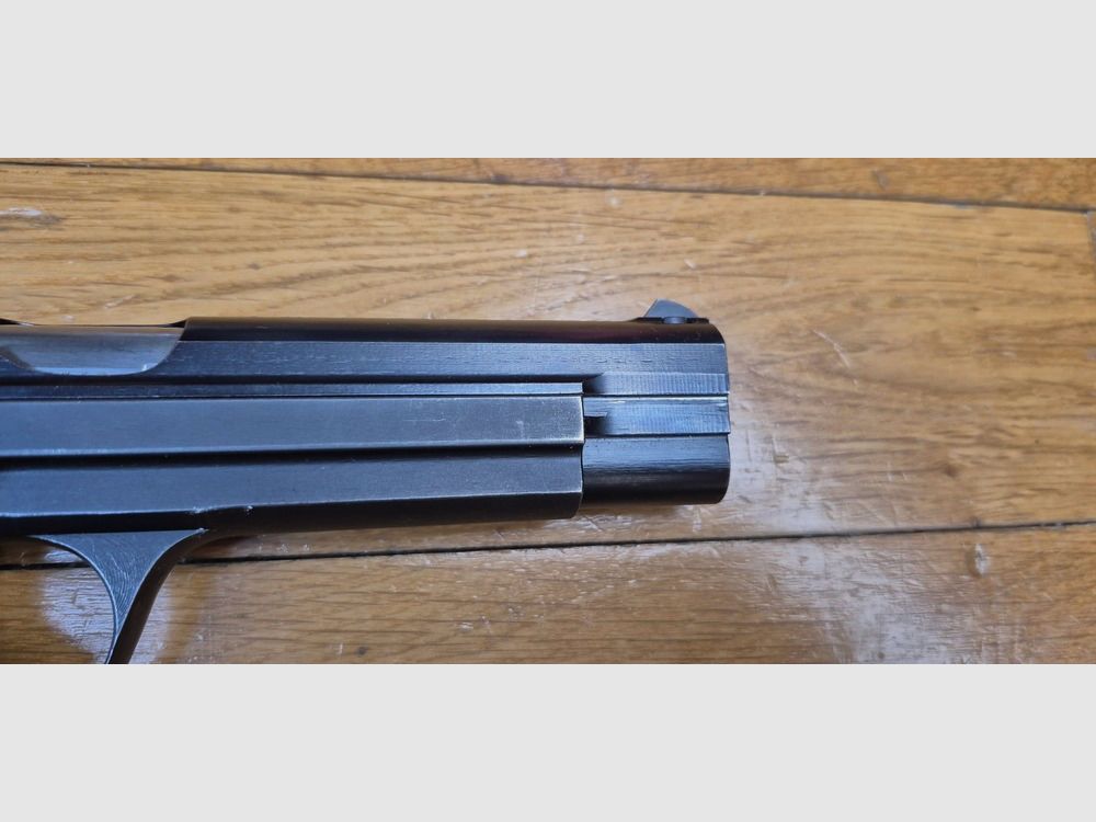 Bellissimo pistola SIG P210-2 – Mito del 9 para – Arma militare del 4° contratto – Circa 1955/56 – Bellissima brunitura – Funzionamento e canna da sogno – 2 caricatori aggiuntivi e fondina (il pacchetto completo!) forniti in aggiunta – Condizioni TBE++/TBE+++!, immagine 23 di 28