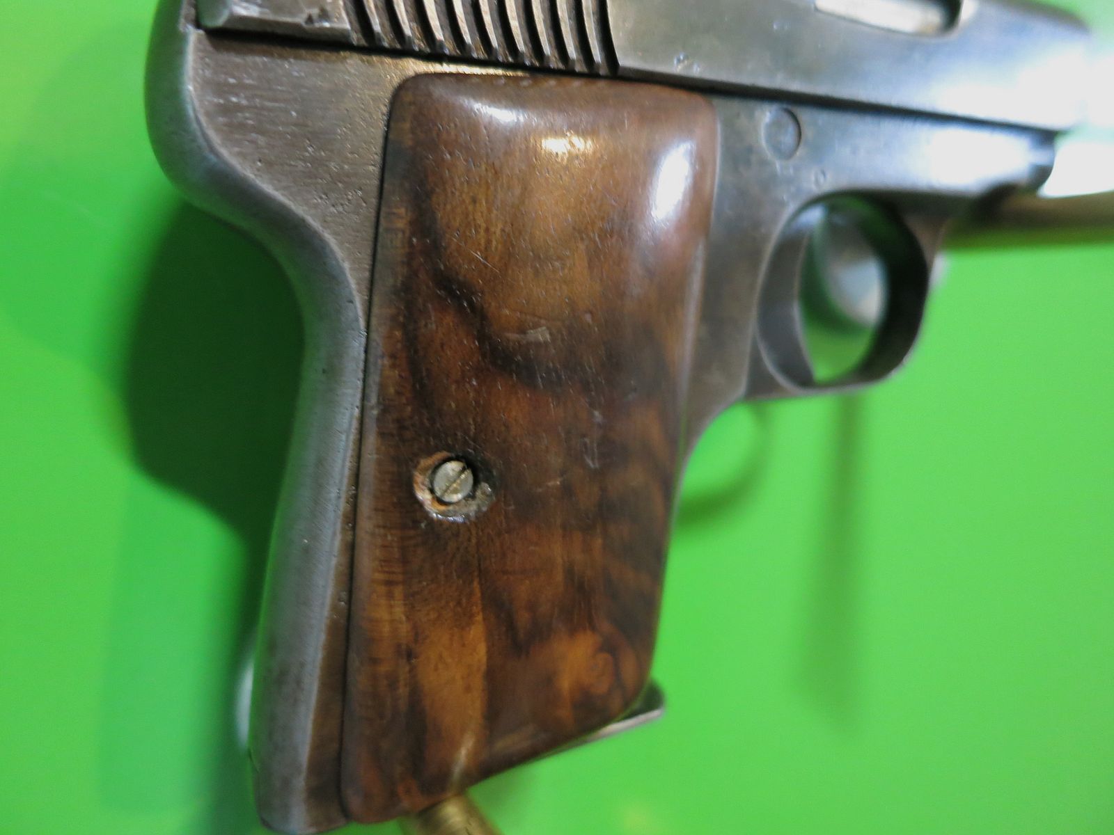 Halbautomatische  Astra Modell 200 (?), Lady-Gun im Westentaschenformat,  7,65mm Browning       #71-