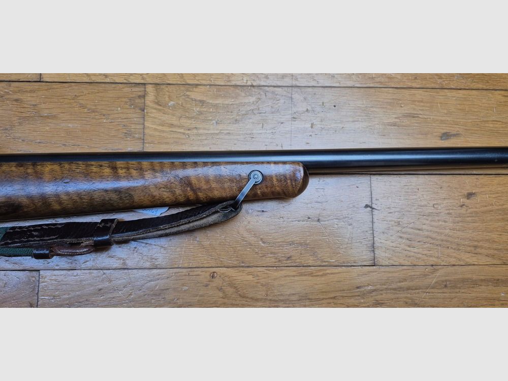 Sehr schöne Jagdgewehr Krico 700 Jagdmatch — Kal. .222 Rem — Herstellung Kriegeskorte in Stuttgart — Deutscher Stecher — Hensoldt Wetzlar Diatal 4X32 auf 100% Stahl-Turm-Montage — Sehr schöner Nussbaumholz hoher Grad — Exzellente Mechanik — Exzellenter Abzug — Sehr schöner Lauf fast neu – TBE/TBE+, Bild 10 von 38