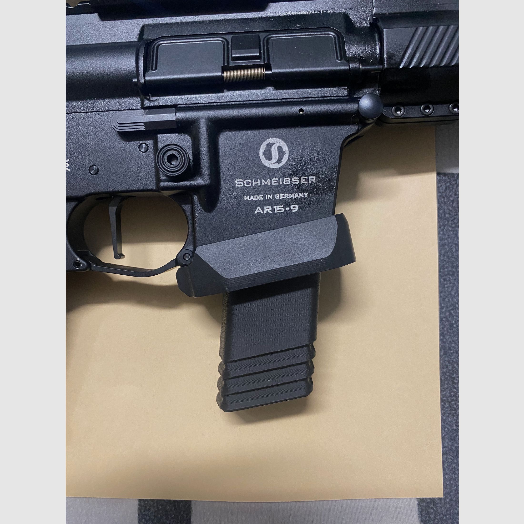 Magazinverlängerungen / Griffstück für Schmeisser AR15 PCC 