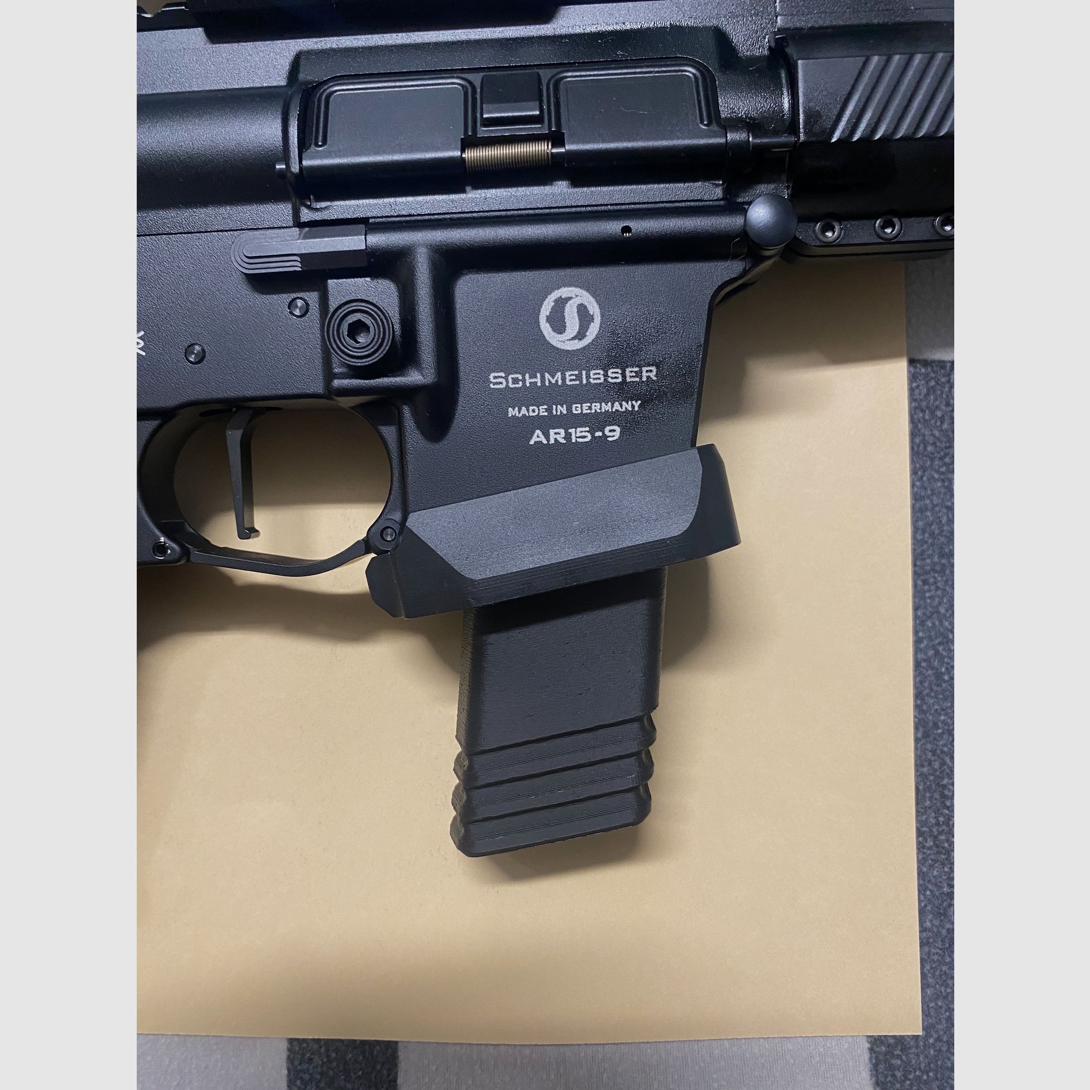 Magazinverlängerungen / Griffstück für Schmeisser AR15 PCC 