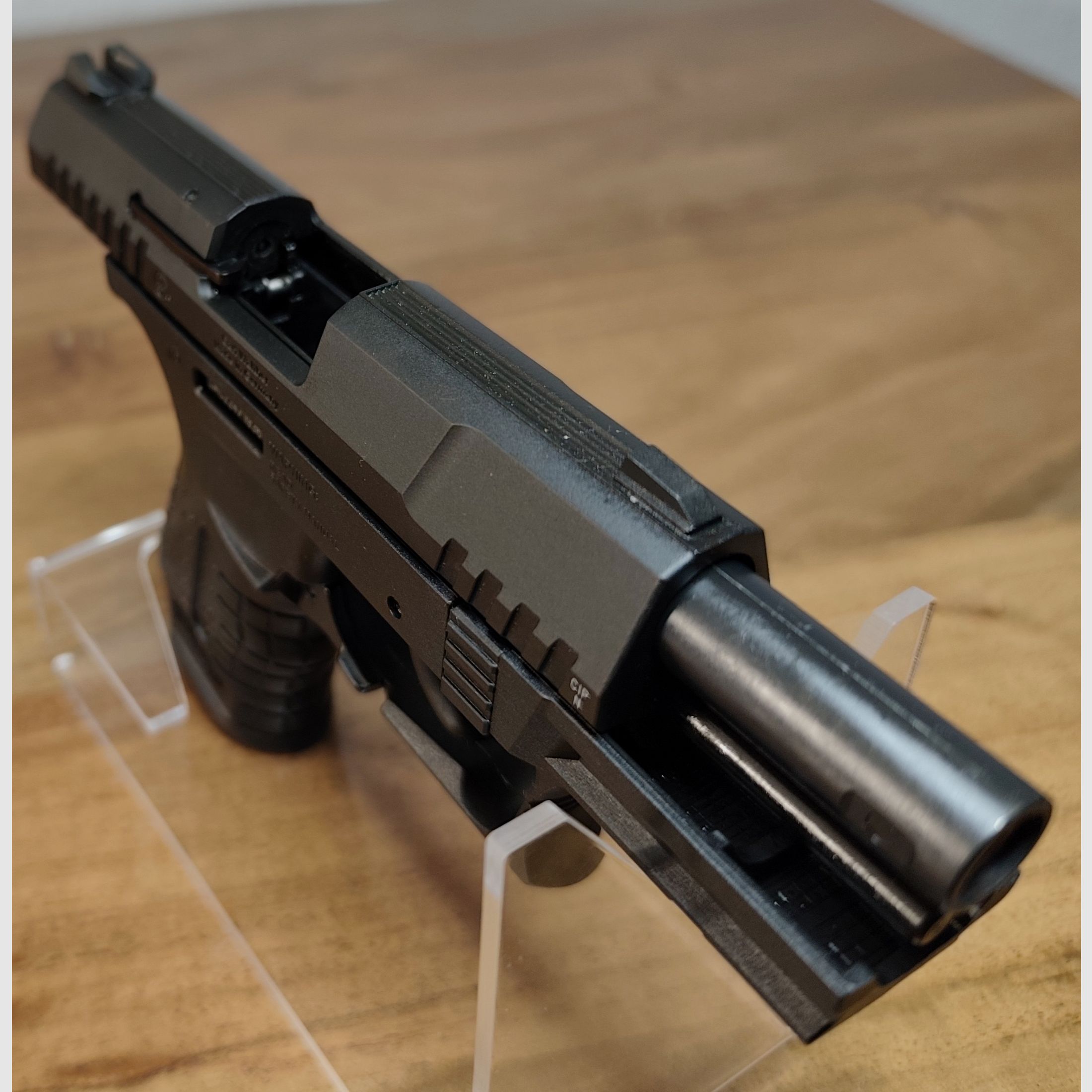 Walther P 22 czarny PTB 778 w stanie nowym OVP + amunicja