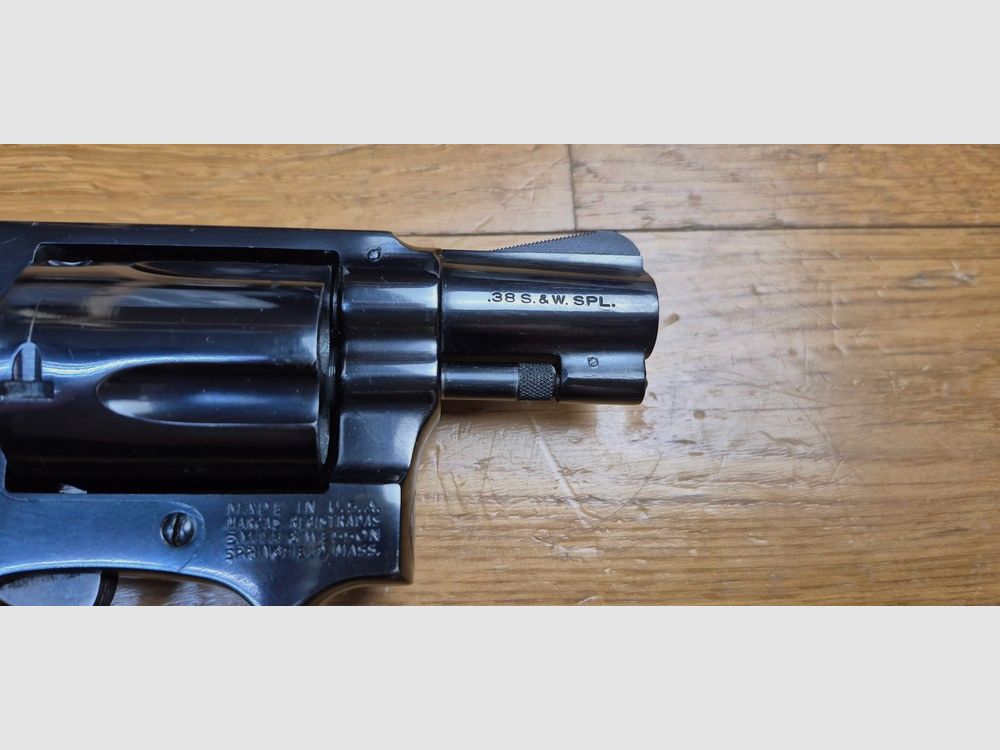 Seltenes Revolver Smith&Wesson Mod 36-1 oder „Chiefs Special“ – 5 Schuss im Kal. 38 SP – 2 Zoll Lauf neu – Waffe von 1975 – Pachmayr Griffschalen zusätzlich – Zustand nahe neu! – TBE++, Bild 20 von 20