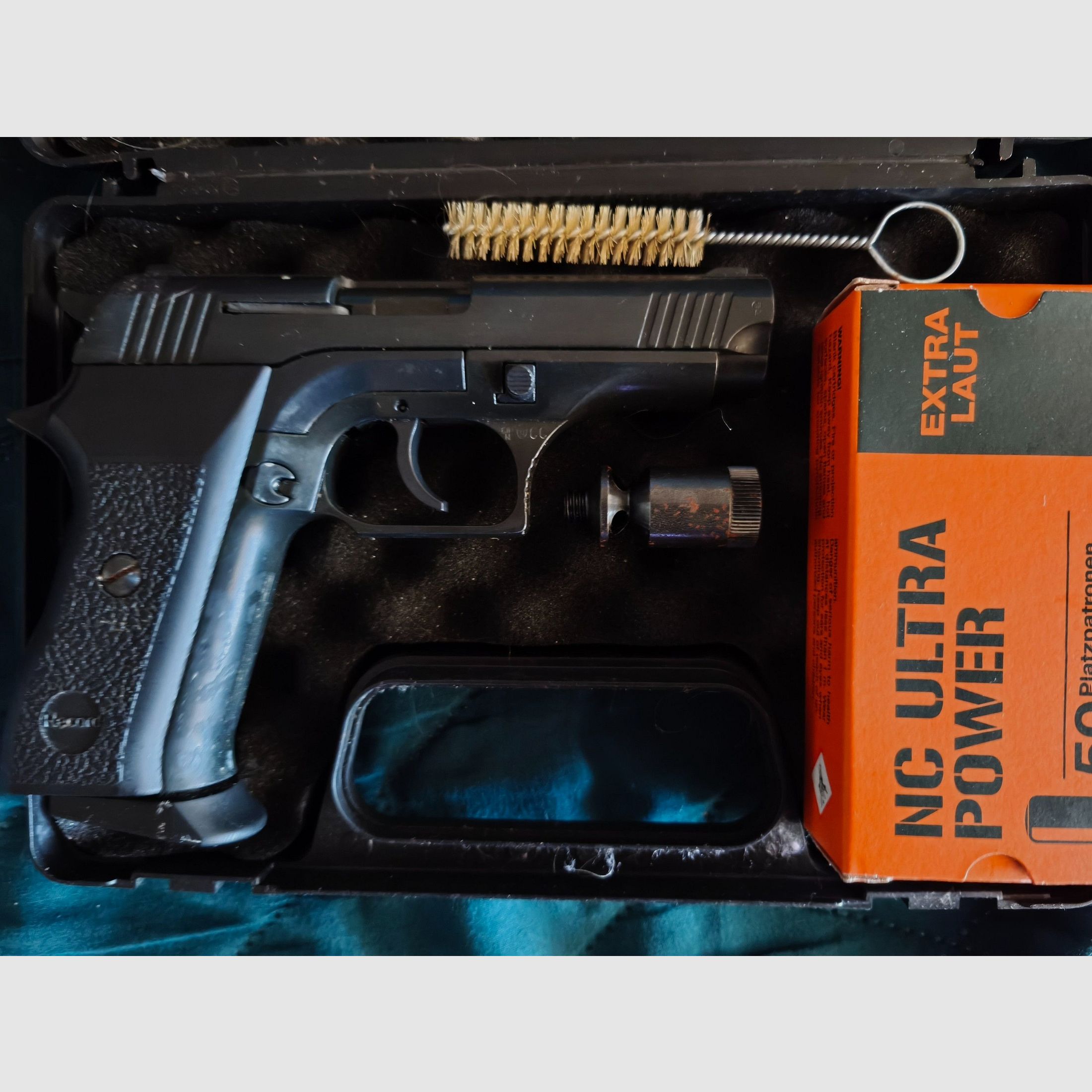 Vendo Record 9 mm Schreckschuss 2015 como nuevo con munición!
