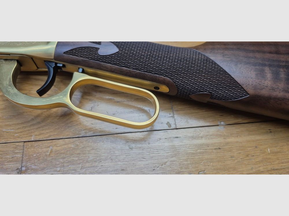 Winchester commémo « Oliver F. Winchester » OFW 1894 – 19.999 ex. – Quadrillages superbes – 38-55Win – Jamais tiré – Boite d&rsquo;origine et boite vide de munitions au modèle – État TBE+++, image 31 sur 41