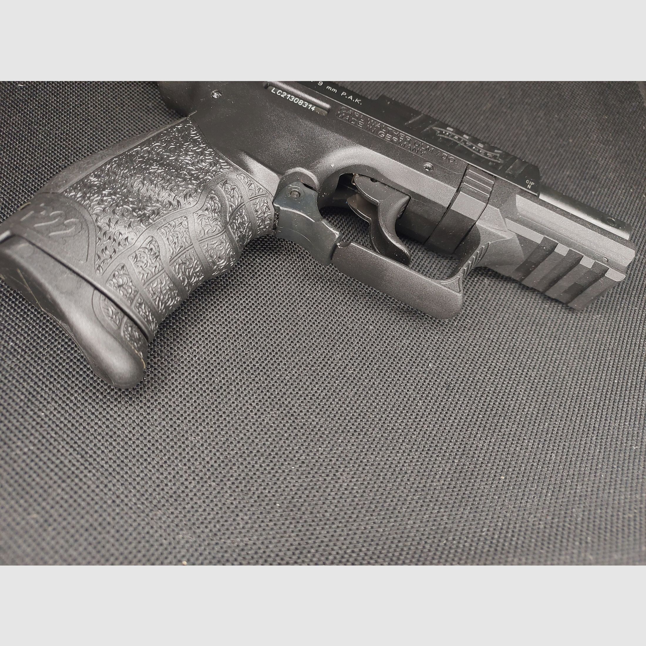 Walther P22Q Schreckschuss Pistool 9mm P.A.K. zwart (PTB 778) [P 22 Q] 2 Magazijnen