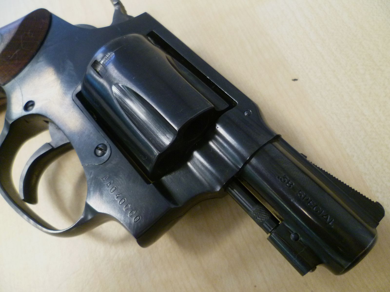 Revolver Rossi Model 27 .38 Special