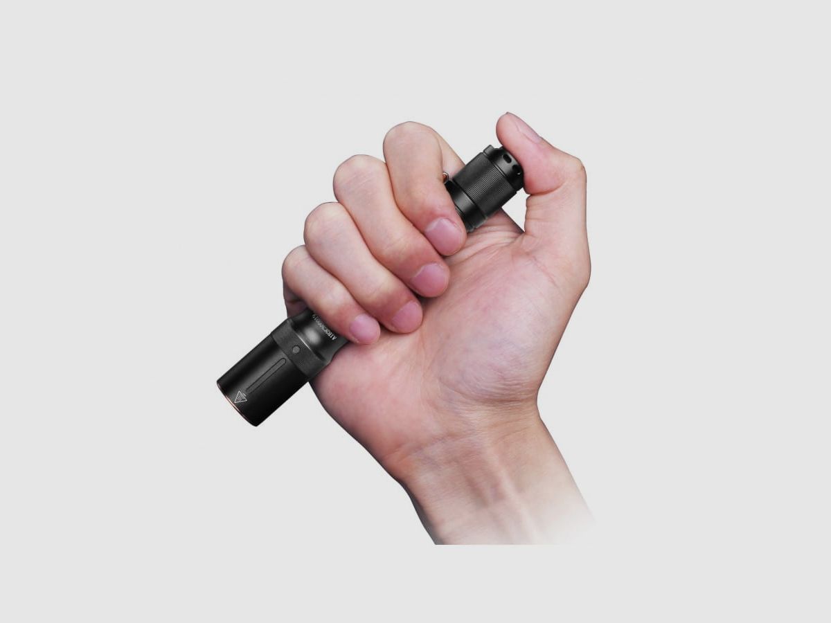 Fenix E20 V2.0 LED flashlight, image 5 of 10