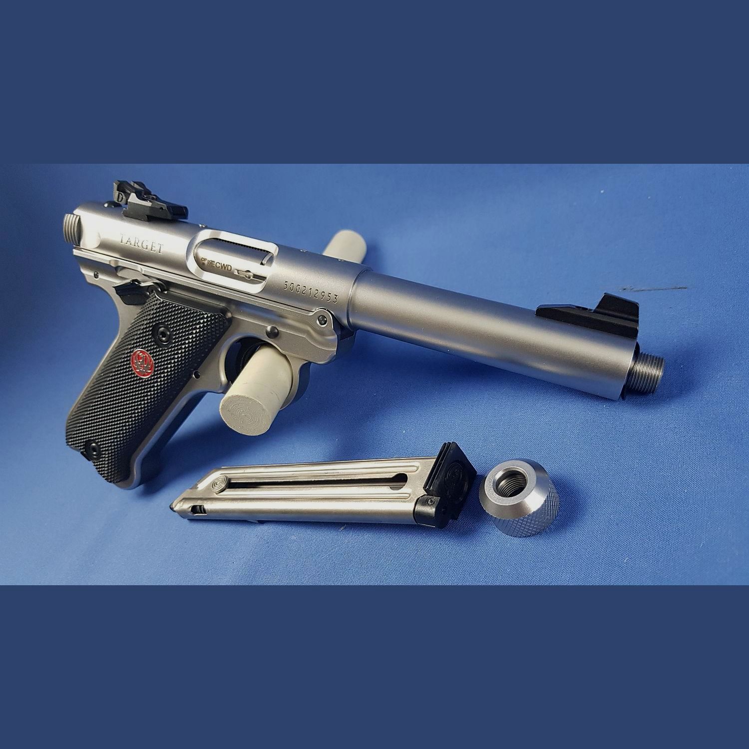 Ruger Mark IV Target Threaded Bull Kal. .22lr, Stainless, Synthetic Grip 5,5″, Bild 4 von 7