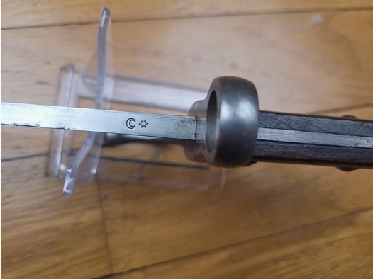 Rare baïonnette turque modèle 1890 en longueur d&rsquo;origine – fabrication Weyersberg Allemagne – bon fourreau – excellent état