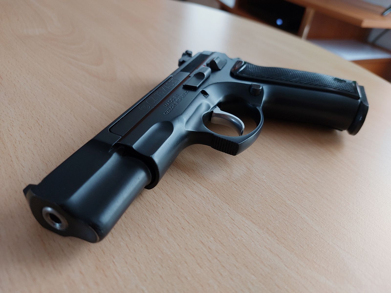 CZ 75 Kadet