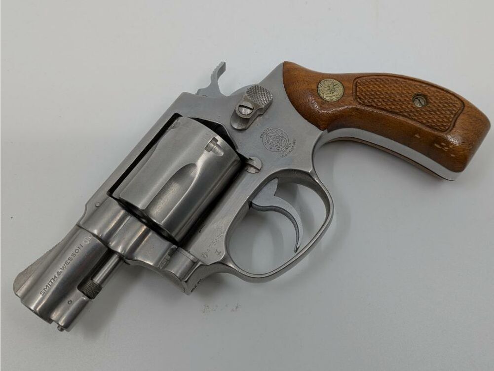 S&W 60