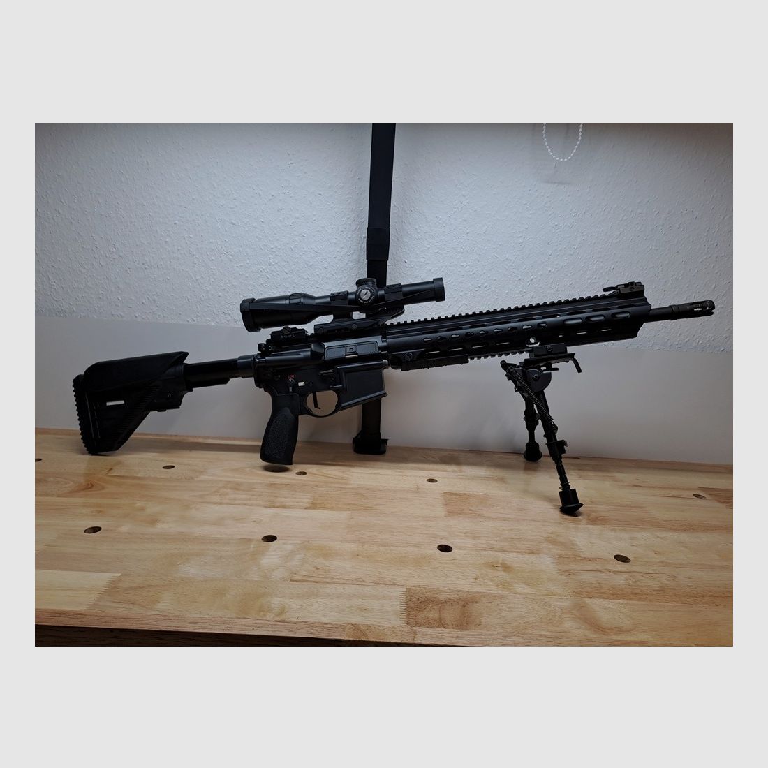 Heckler und Koch MR223 mit viel Zubehör