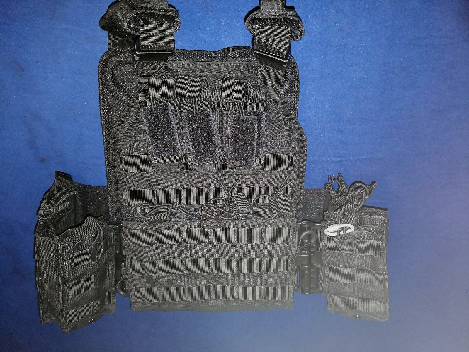 Gilet tactique Katlock noir avec poches supplémentaires