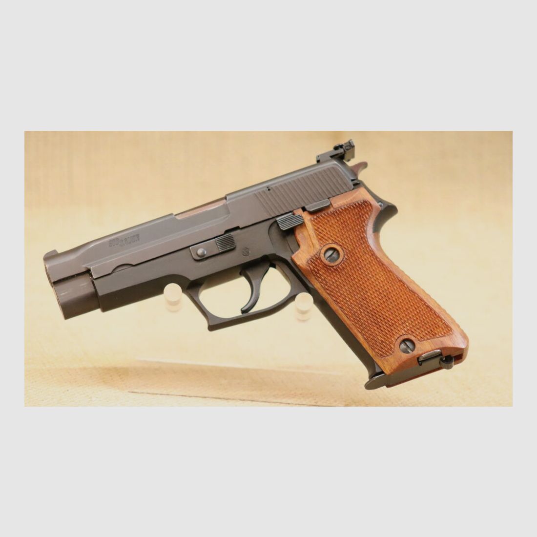 SIG Sauer P220 9mm Luger
