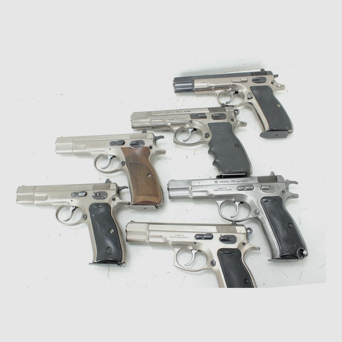 Pistolet samopowtarzalny CZ 75 kal. 9×19, z mag. 16-nabojowym, zdjęcie 3 z 3