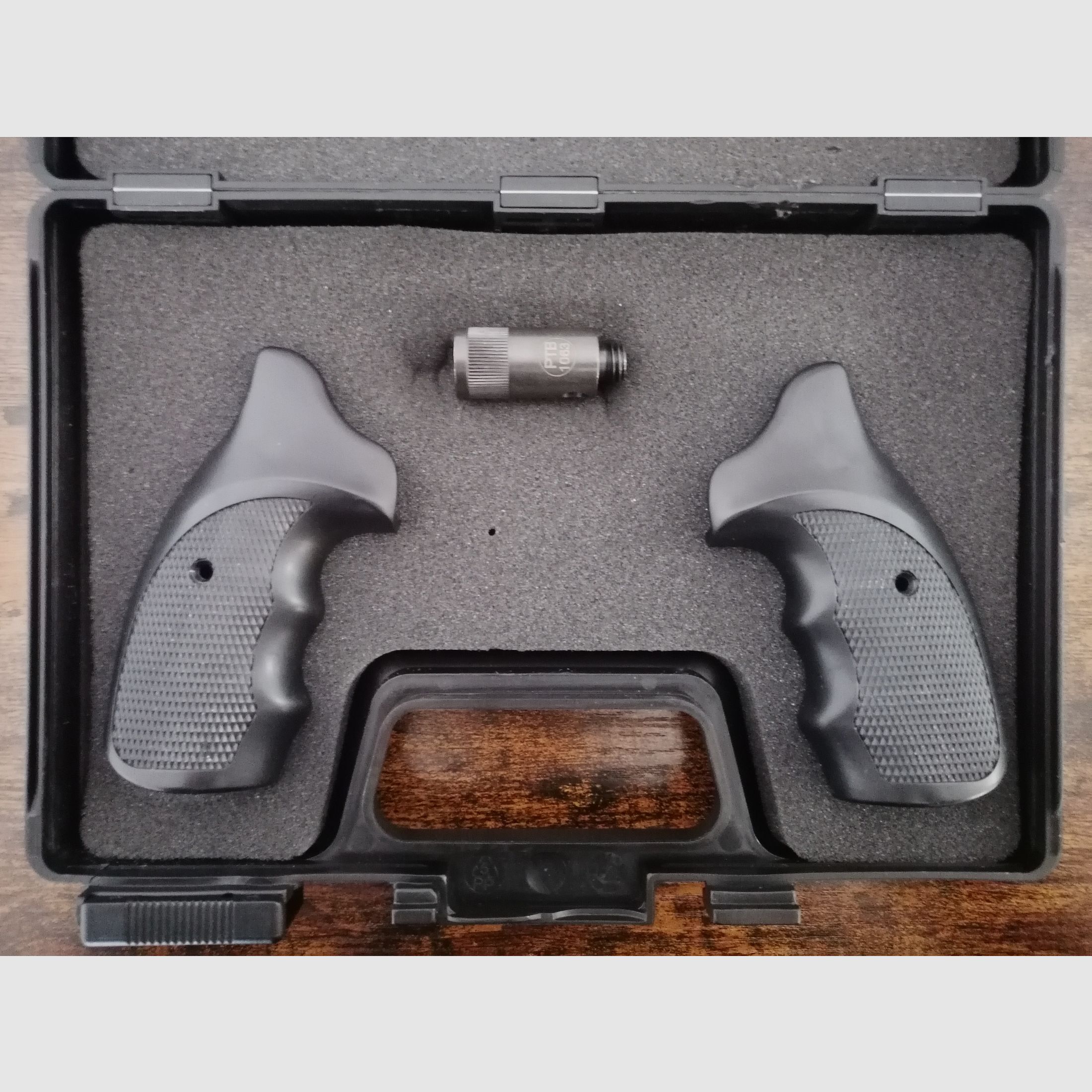 !!NEUWARE!! Ekol Viper 2,5" Gas Revolver 9mm RK Schwarz mit Echtholzgriffschalen und Koffer