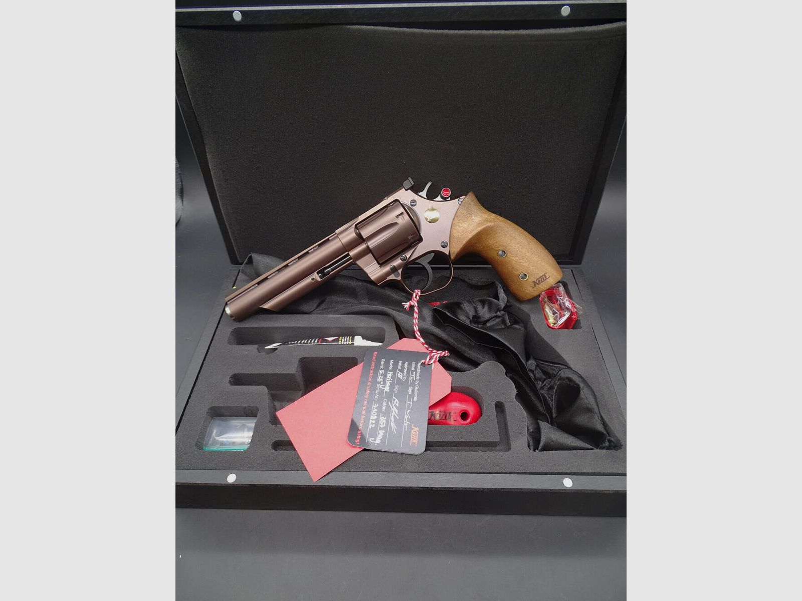 Korth Heritage / Bronze Kaliber .357 Magnum 5 1/2 " WE HEBBEN ALTIJD KORTH REVOLVERS OP VOORRAAD