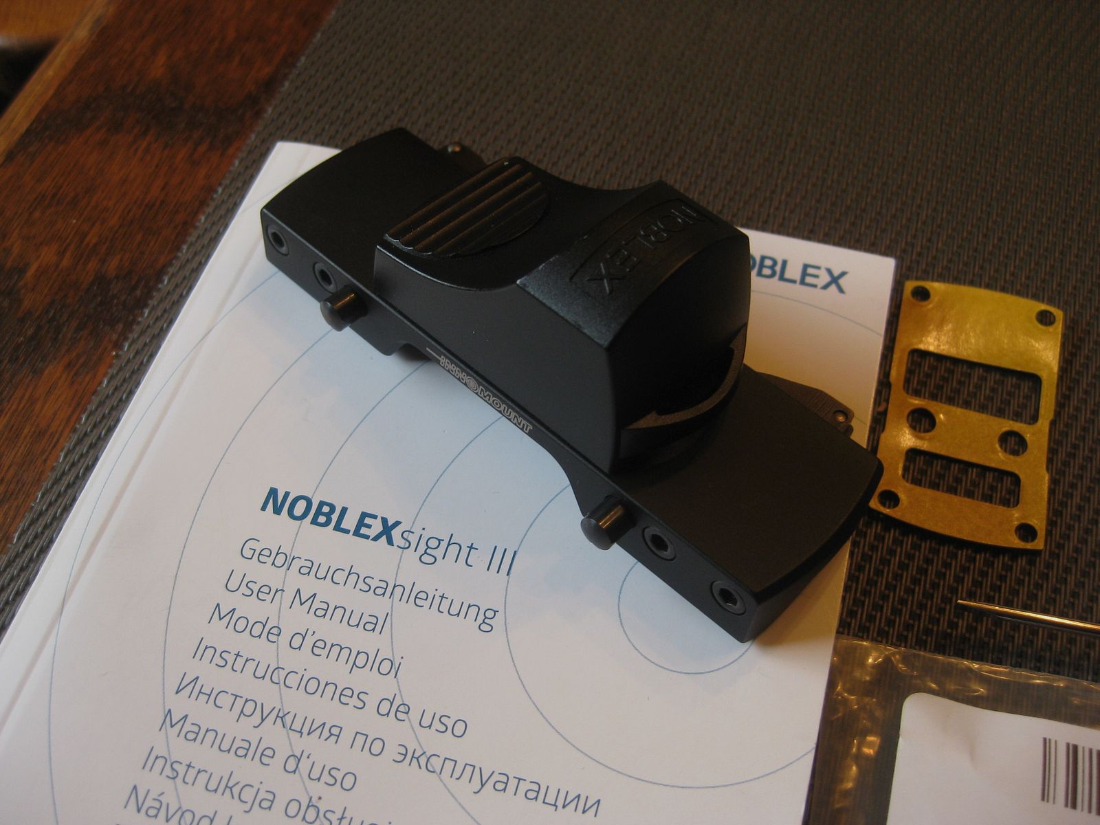 NOBLEX DOCTER Sight III 3.5 MOA auf Innomount-Sattelmontage für Blaser oder Sauer 505 , kein ZEISS-DD-GPO-Swarovski-LEICA .
