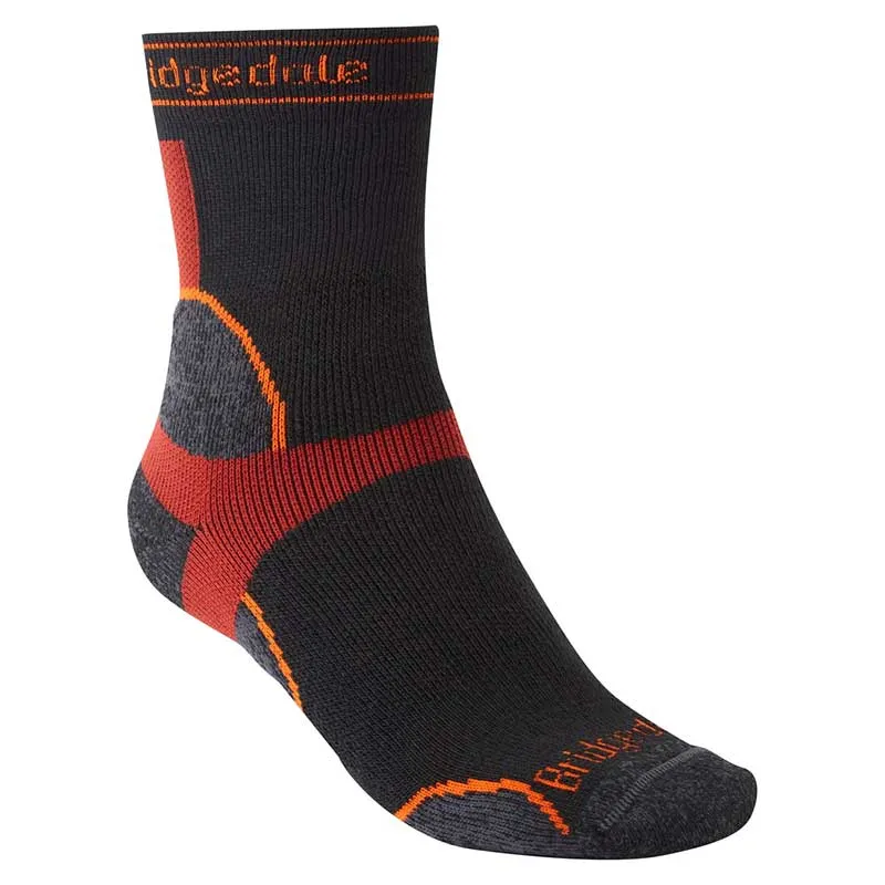 Bridgedale Mid Weight T2 MERINO SPORT black men's sports socks, image 1 of 2