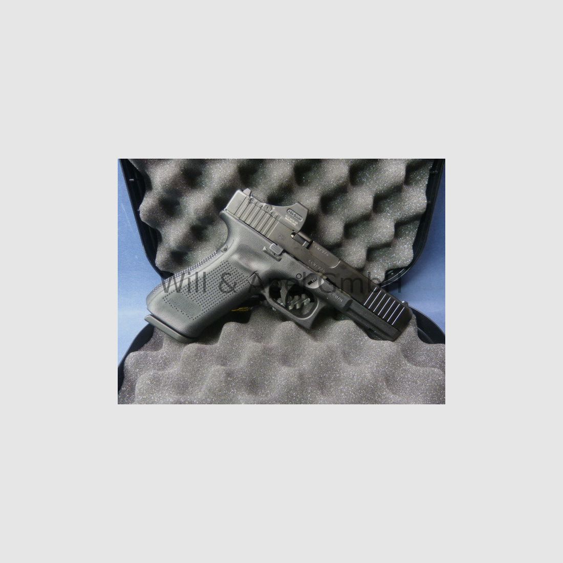 GLOCK GLOCK 17GEN 5 M.O.S. with HOLOSUN