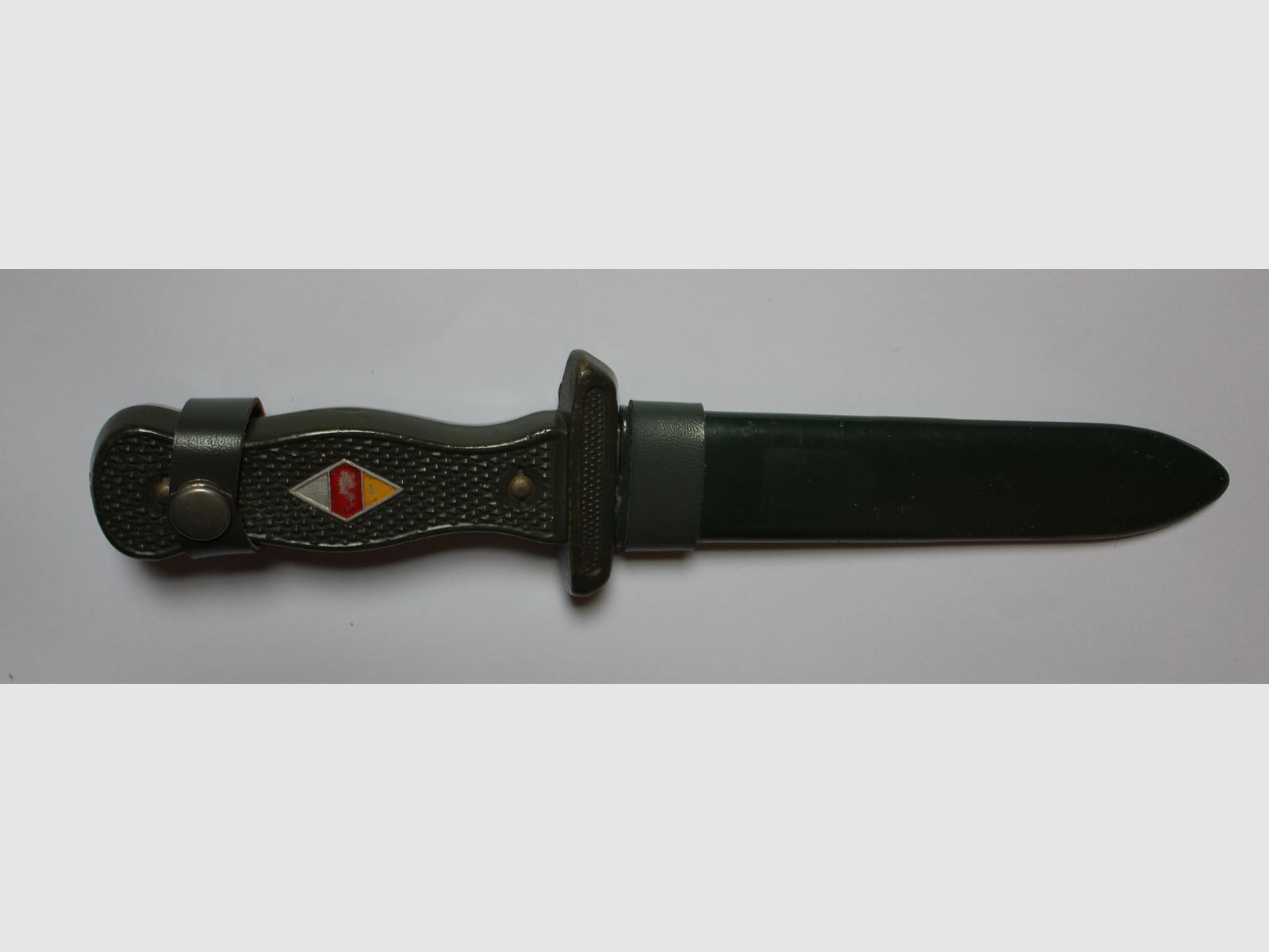 Couteau de randonnée original de Hubertus Solingen de la guerre froide, modèle de couteau de combat de la Bundeswehr et visuellement inspiré du couteau de randonnée HJ