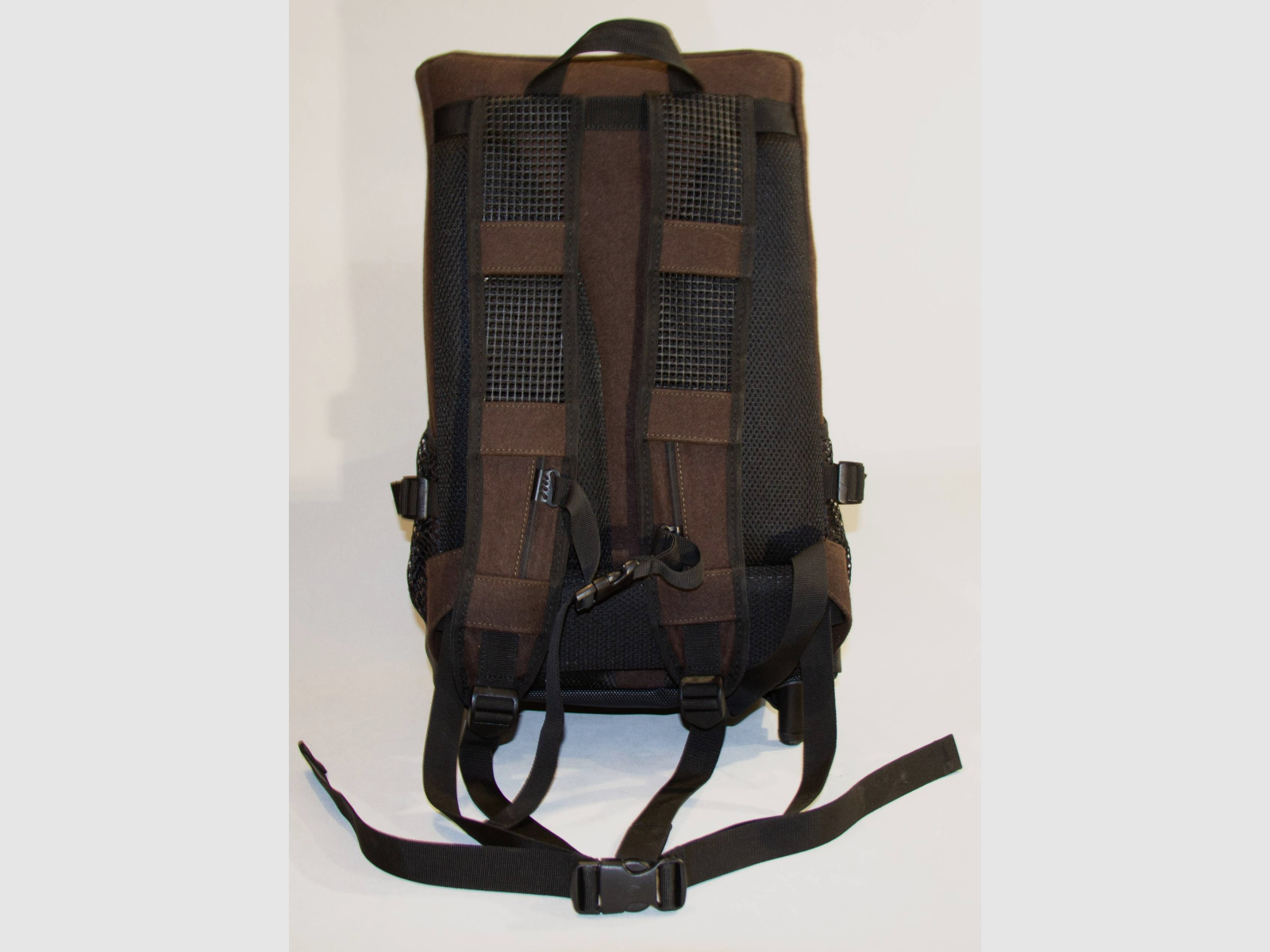 MJOELNER HUNTING Rucksackstuhl Björn Braun mit Metallrahmen