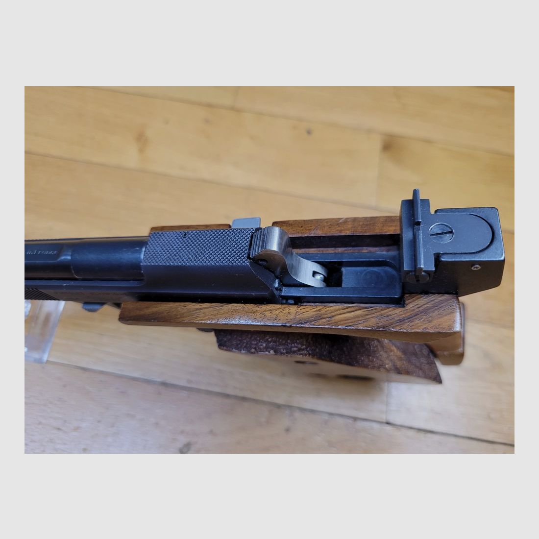 Exzellente Unique Modell DES 69 Pistole – Kal. 22LR – Original-Gewicht gemäß Modell – 10 Schuss – Große Präzision – Unverwüstlich – Top Made in France! TBE ++, Bild 12 von 19