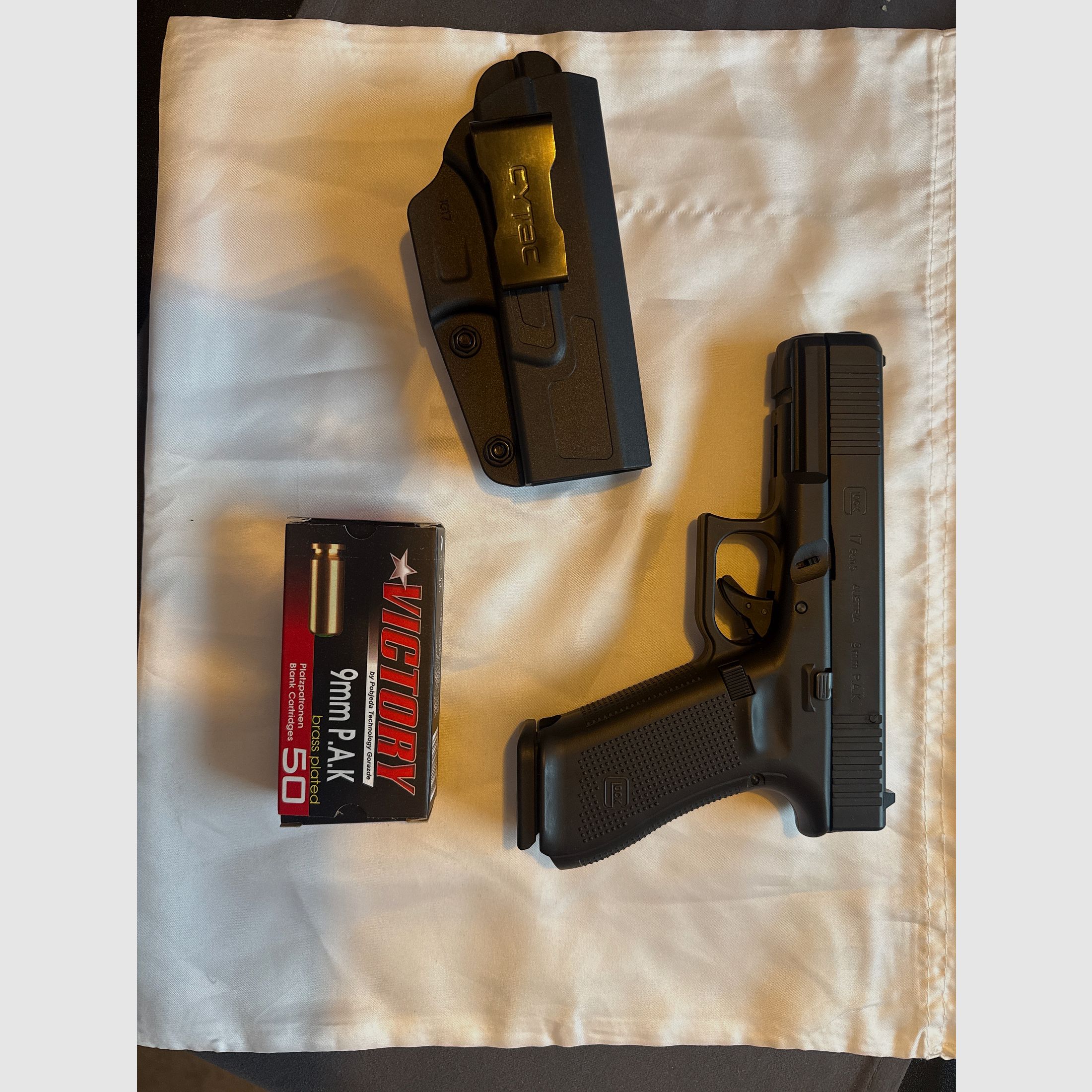 Umarex Glock 17 Gen5 9mm P.A.K. – rápido nuevo, Cytac Holster + 50 disparos