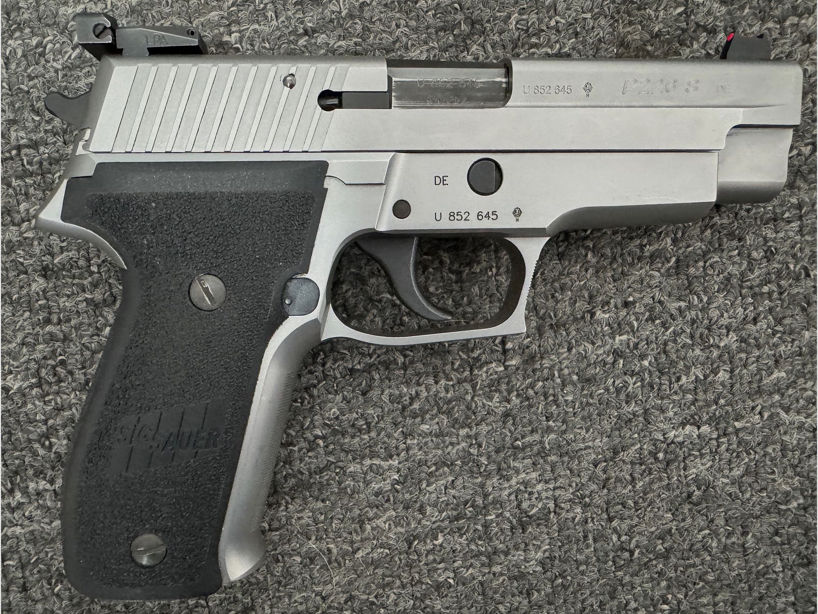 SIG Sauer P226 Stainless 9mm