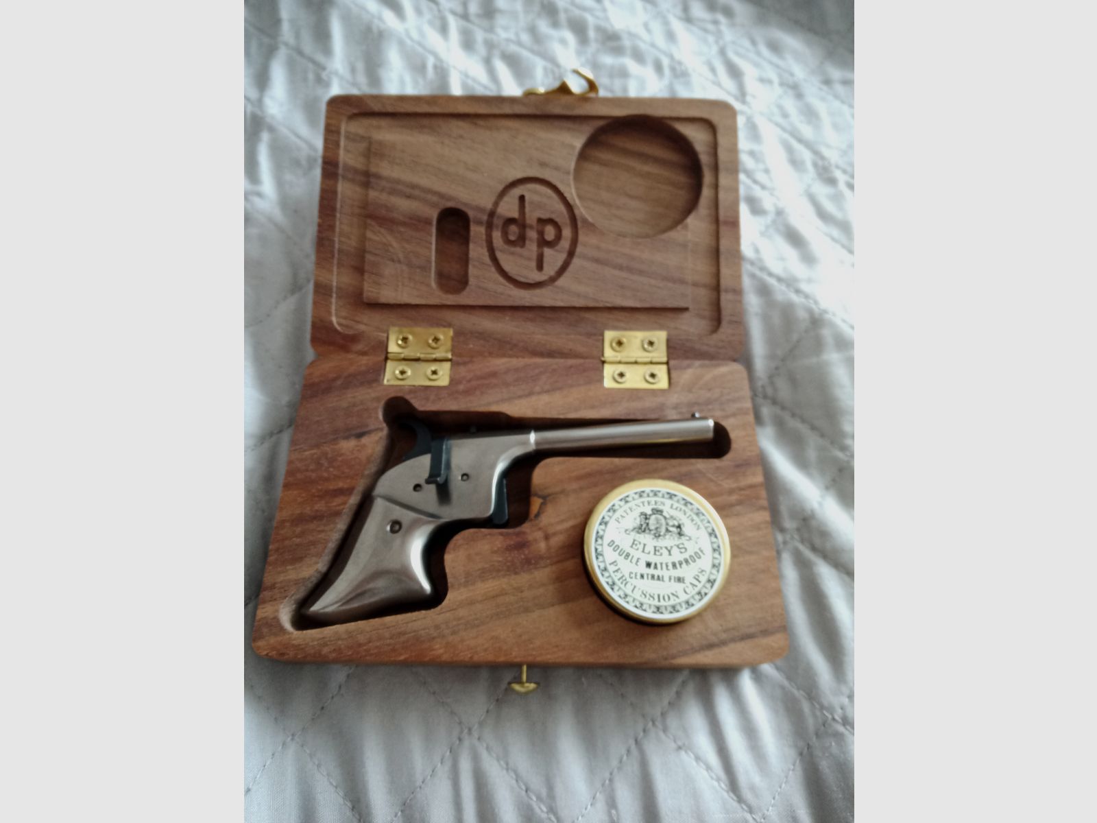 Pistolet à percussion Pedersoli Derringer Remington Rider à blanc calibre 4,5 mm avec boîte en bois (neuf encore)