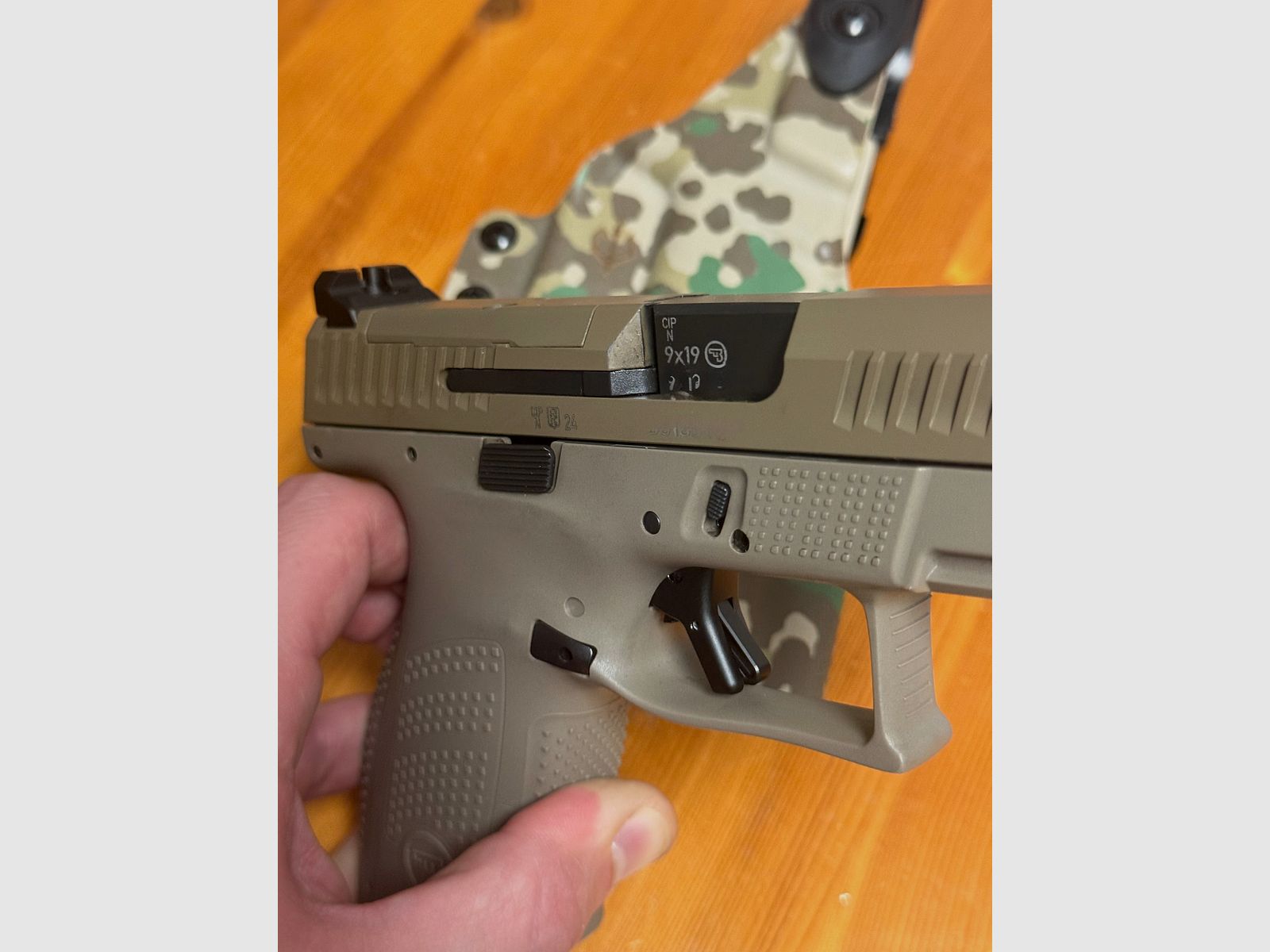 CZ P10c FDE + accessori, immagine 7 di 7