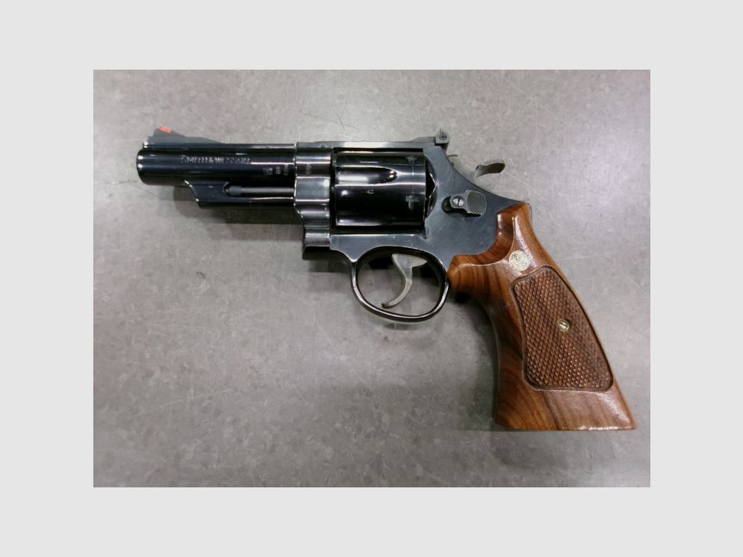 SMITH WESSON 29-2 CAL44MAG used, image 1 of 8