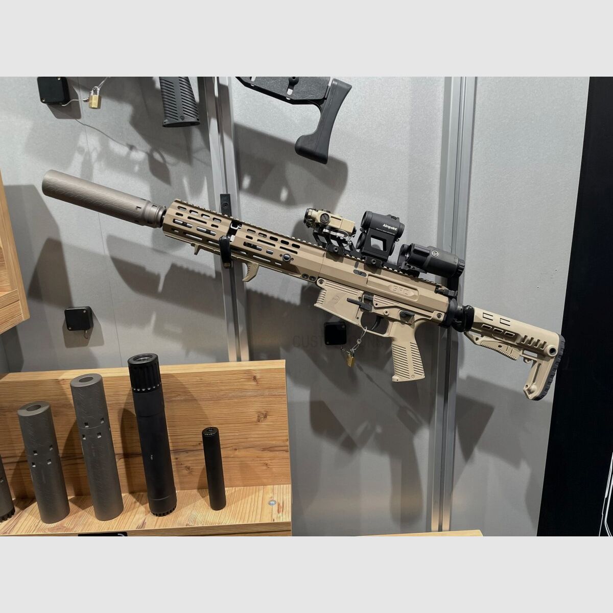 B&T Fucile semiautomatico SPC223 Match (420mm) Edizione speciale "Coyote Tan