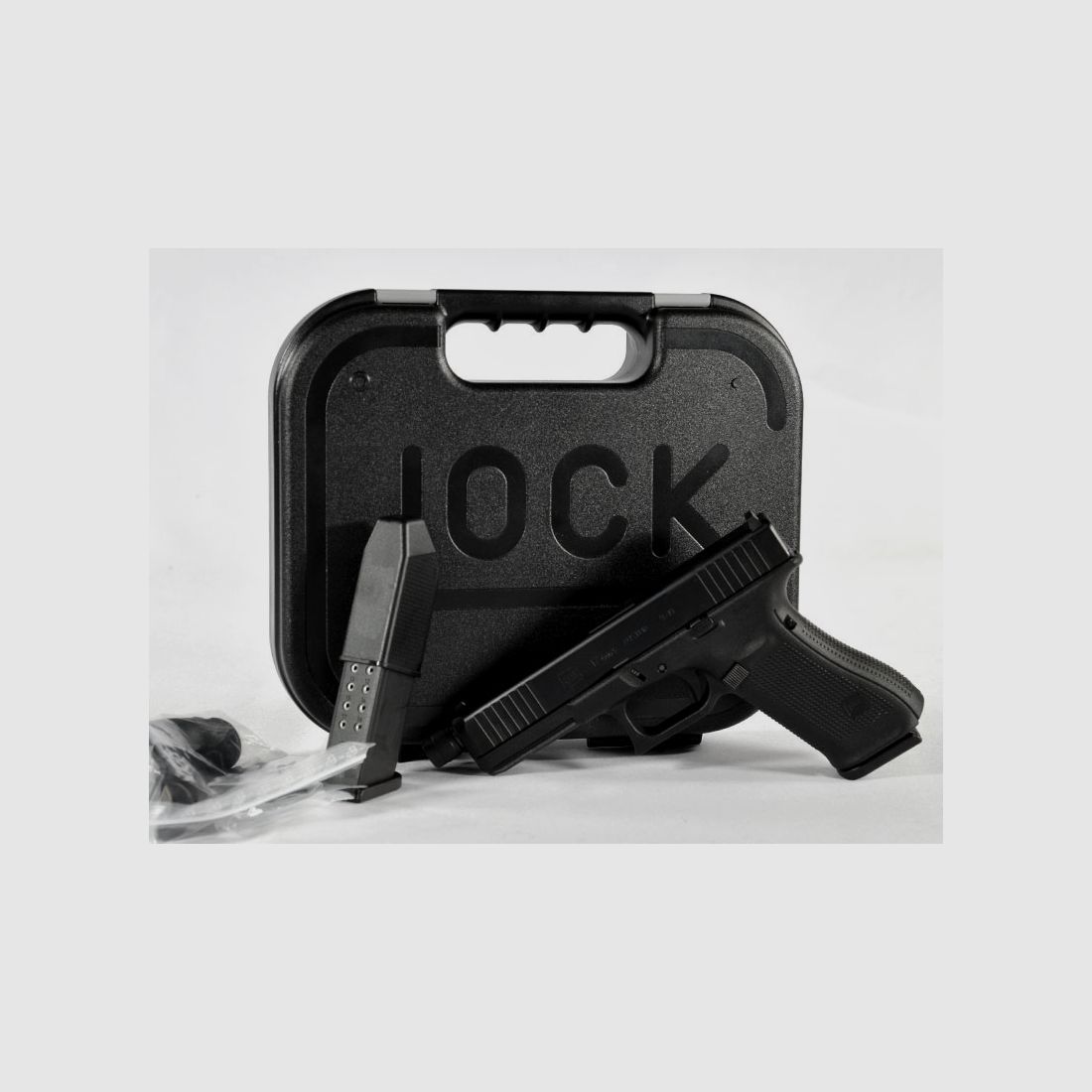 GLOCK 17 Gen5 FS con canna filettata