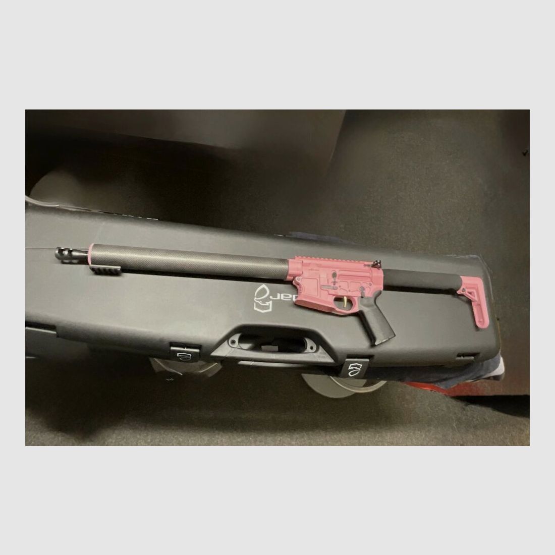 DAR 15 IPSC kaliber 223rem in roze !!!