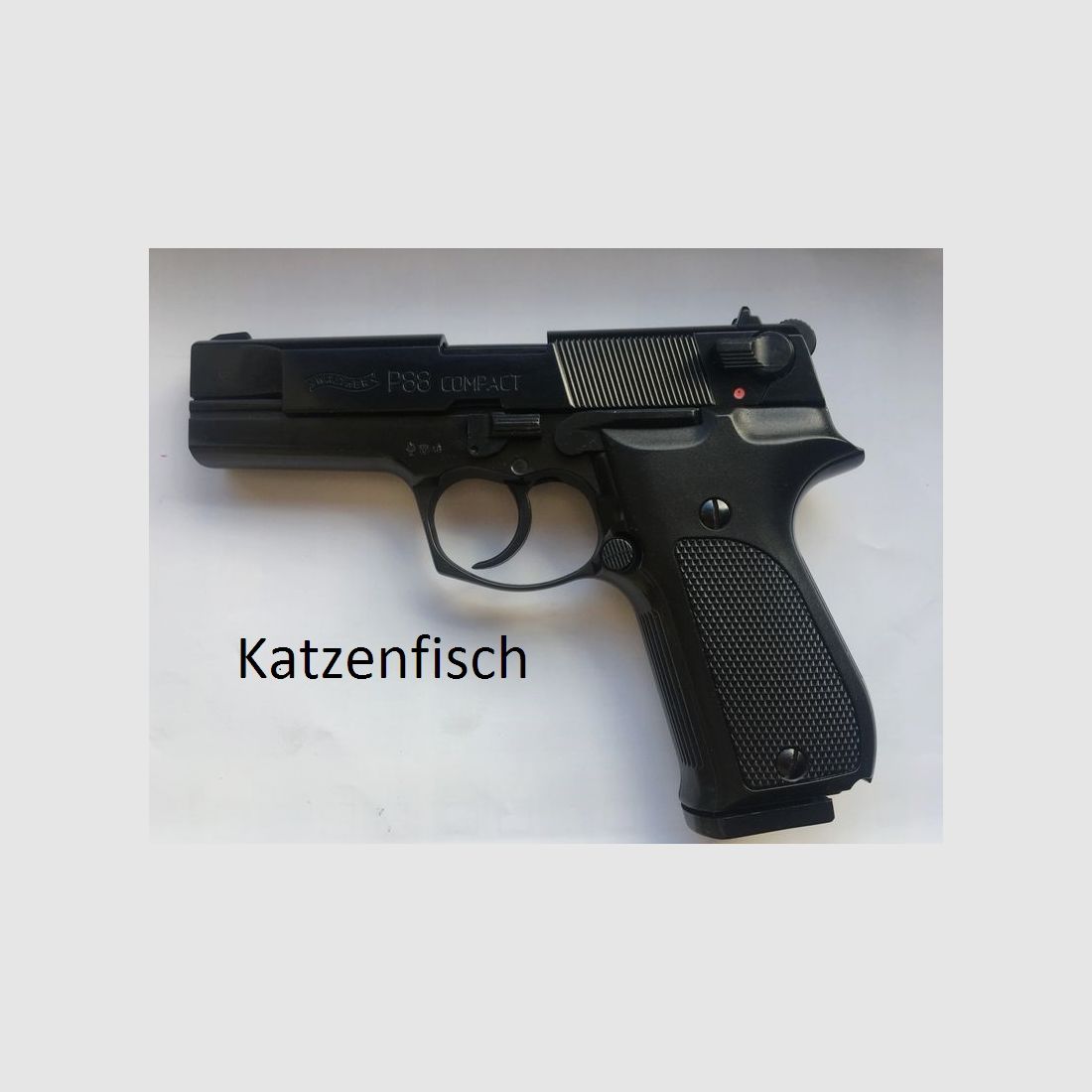 Walther P88, original verpackt, ungeschossen, nagelneu. Beschuss von 2006, mit alter Quittung