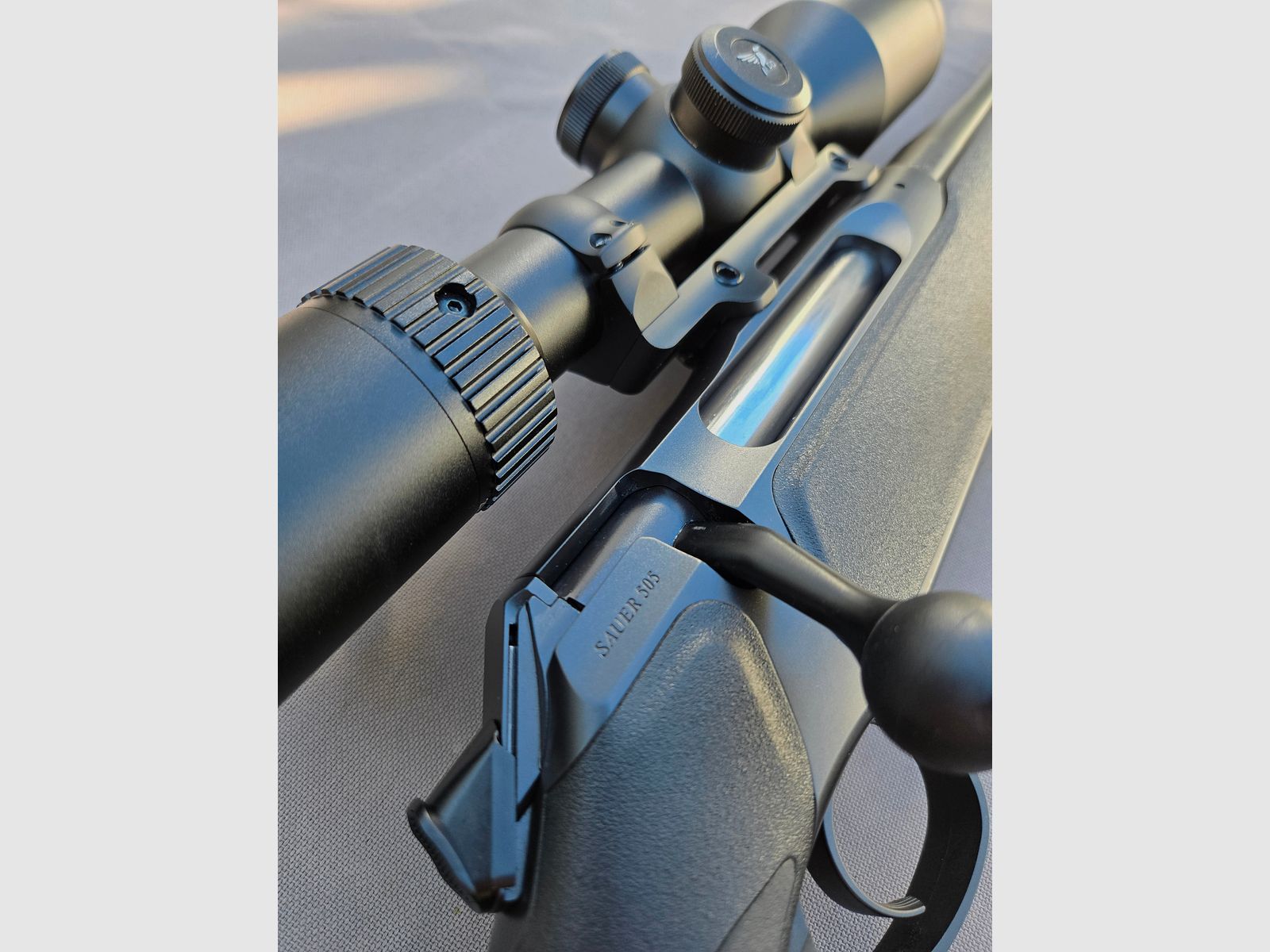 Sauer 505 Synchro XT Black 8x57 IS 47cm LL