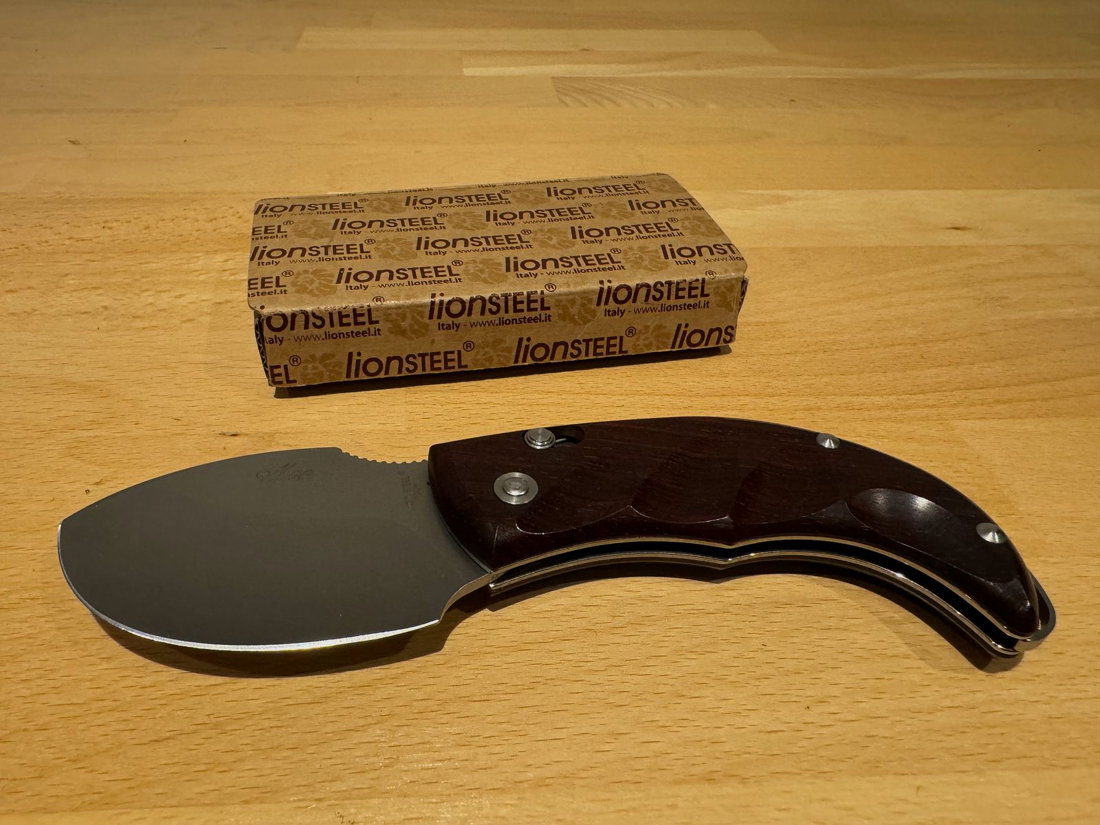 Lionsteel Max Design pocket knife NEW, image 1 of 3