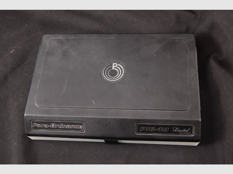 Para Ordnance, Modelo P16-40 Limitado de Canadá, Acero Inoxidable 5" Semiautomático de Doble Capacidad (1911) Pistola y Estuche .40 S&W