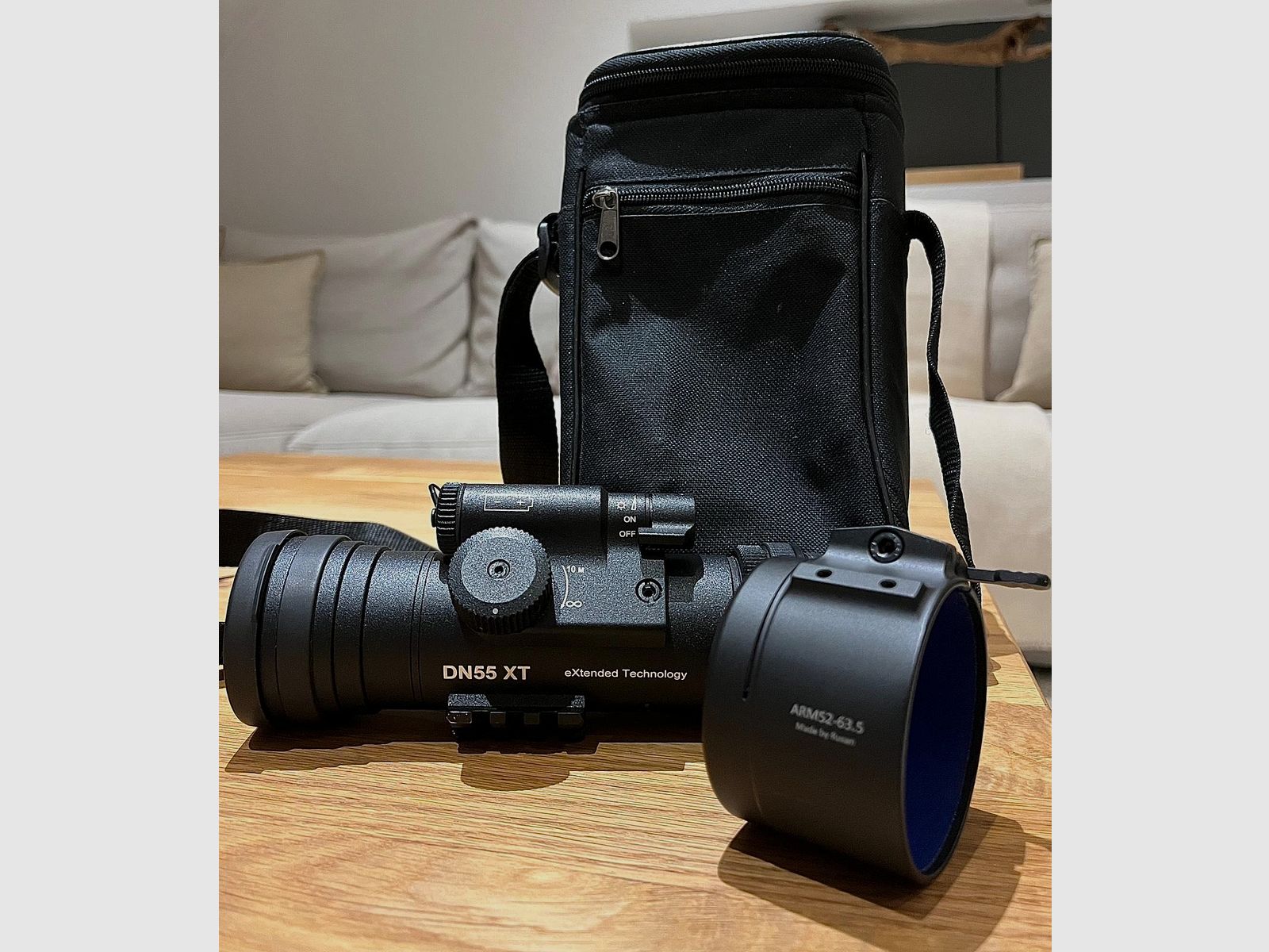 Dispositivo de visión nocturna Dipol DN55 XT con accesorios