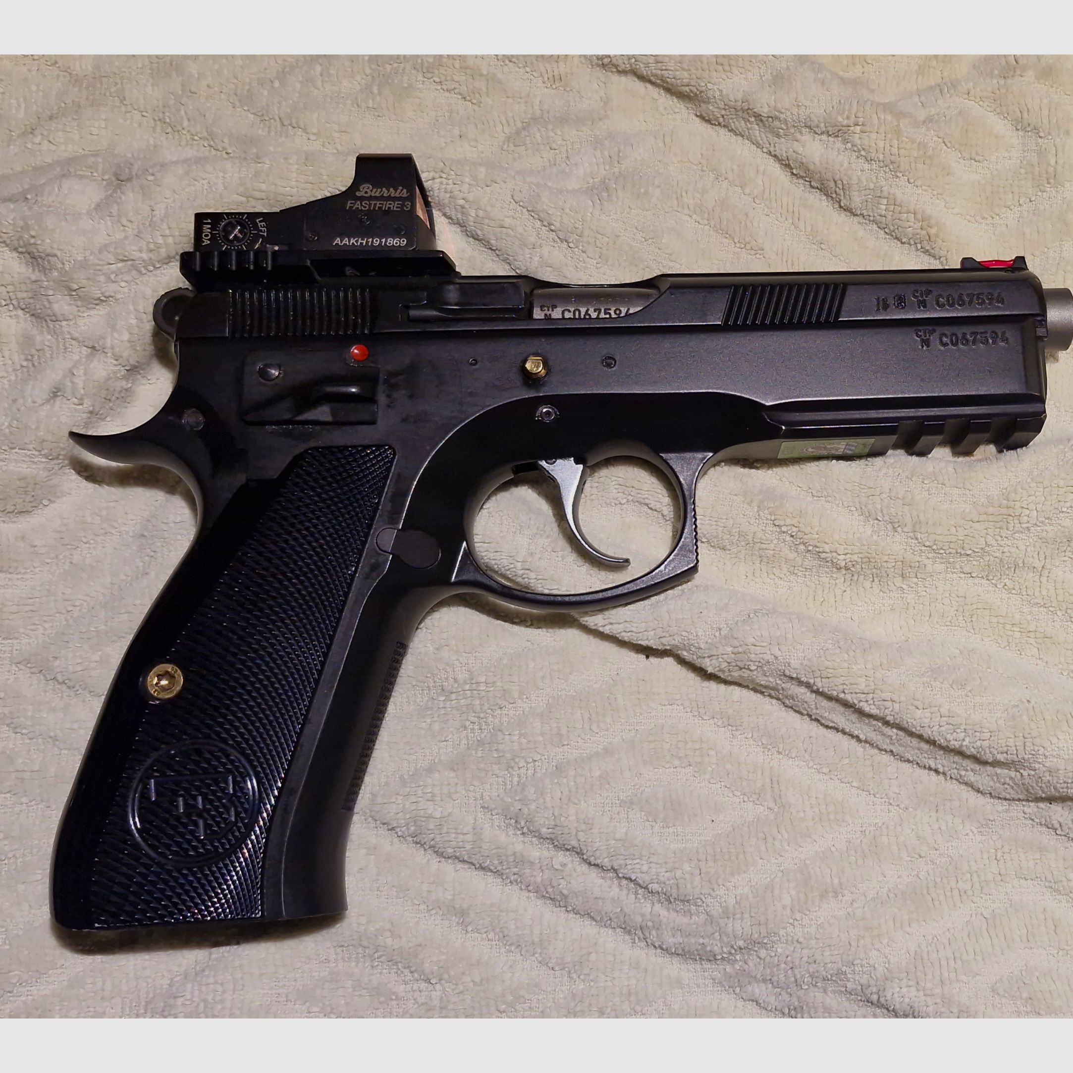 CZ 75 SP-01 Shadow w tym Burris Fastfire 3