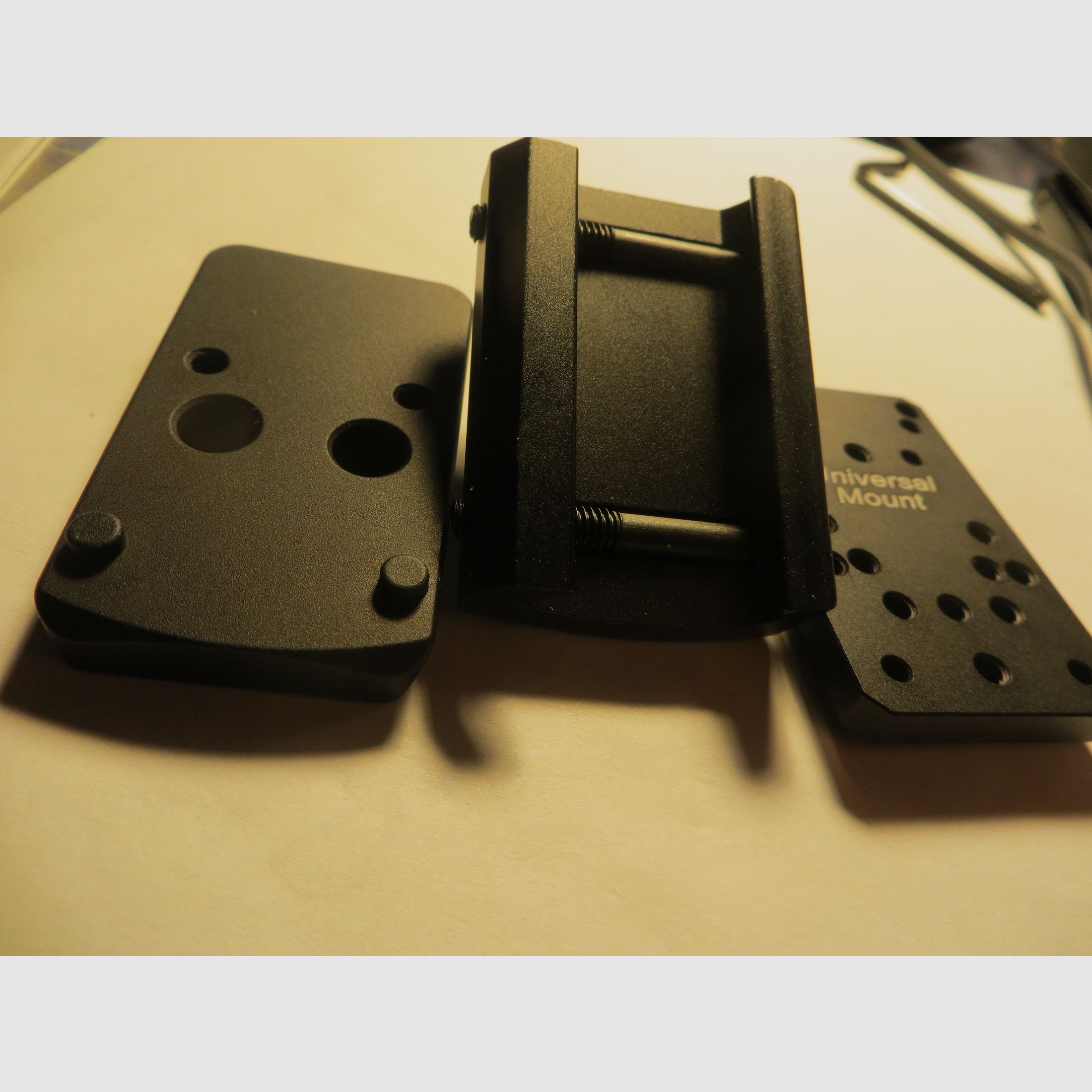 Leuchtpunktvisier TRIJICON  RM 07 RMR 6MOA mit verschiedene Foodprints